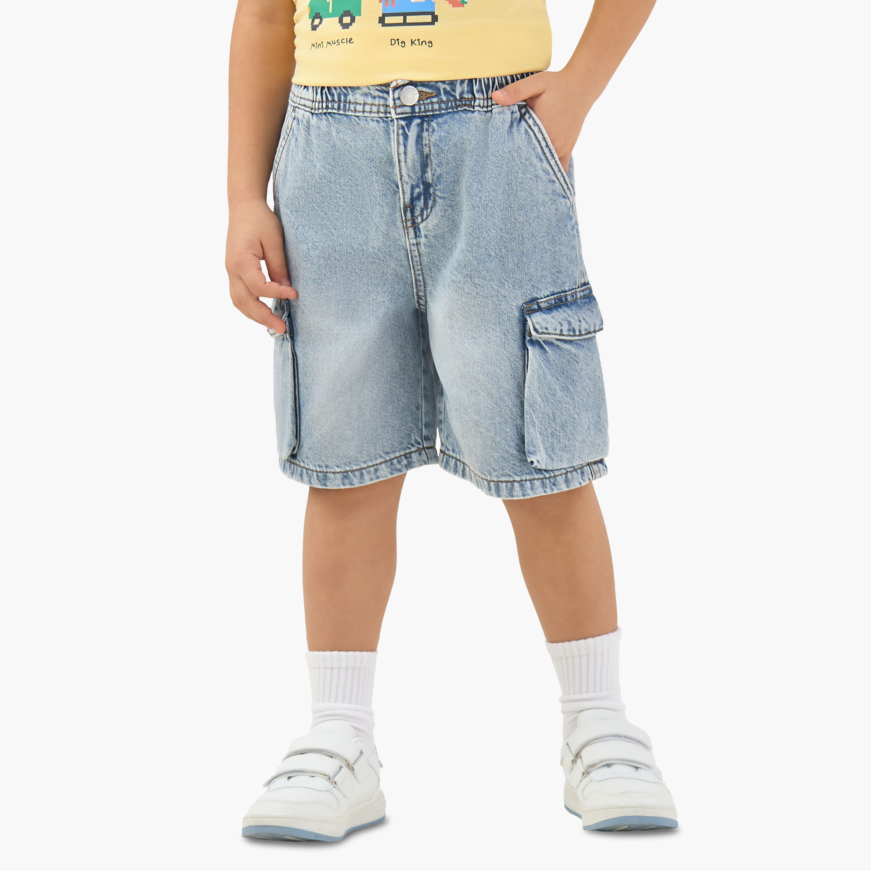 Juniors Elastic Buttoned Waist Shorts with Cargo Pockets-boys-clothing-bottoms-shorts-image-1