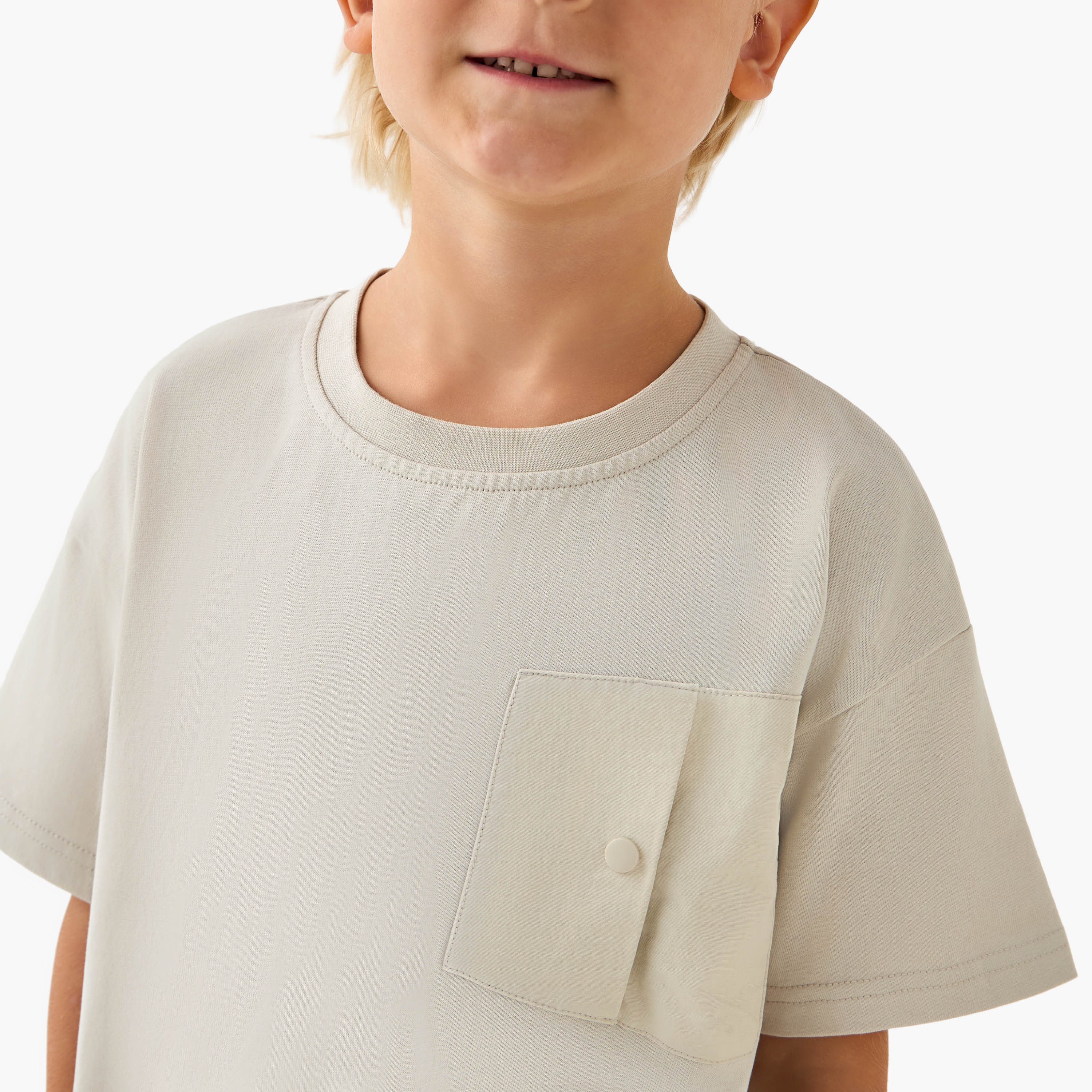 XYZ Crew Neck Short Sleeve T-shirt with Pocket-boys-clothing-sportswear-tops-image-4