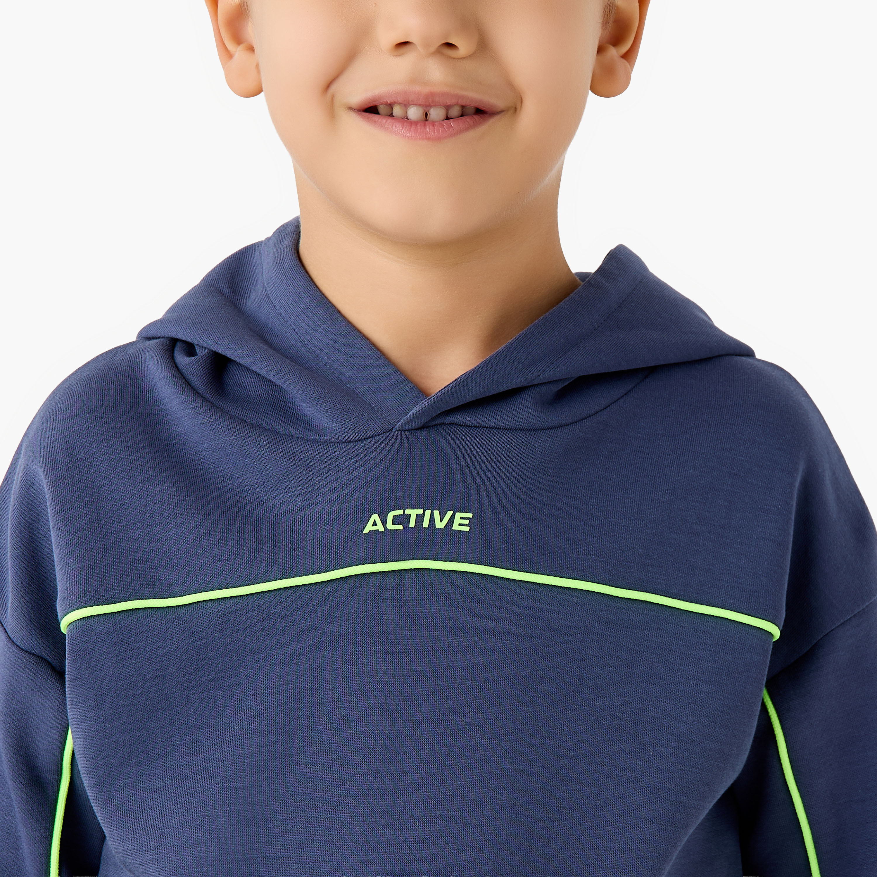 طقم سويت شيرت بقبعة وأكمام قصيرة وشورت بجيوب من إكس واي زي-boys-clothing-sportswear-sets-image-5
