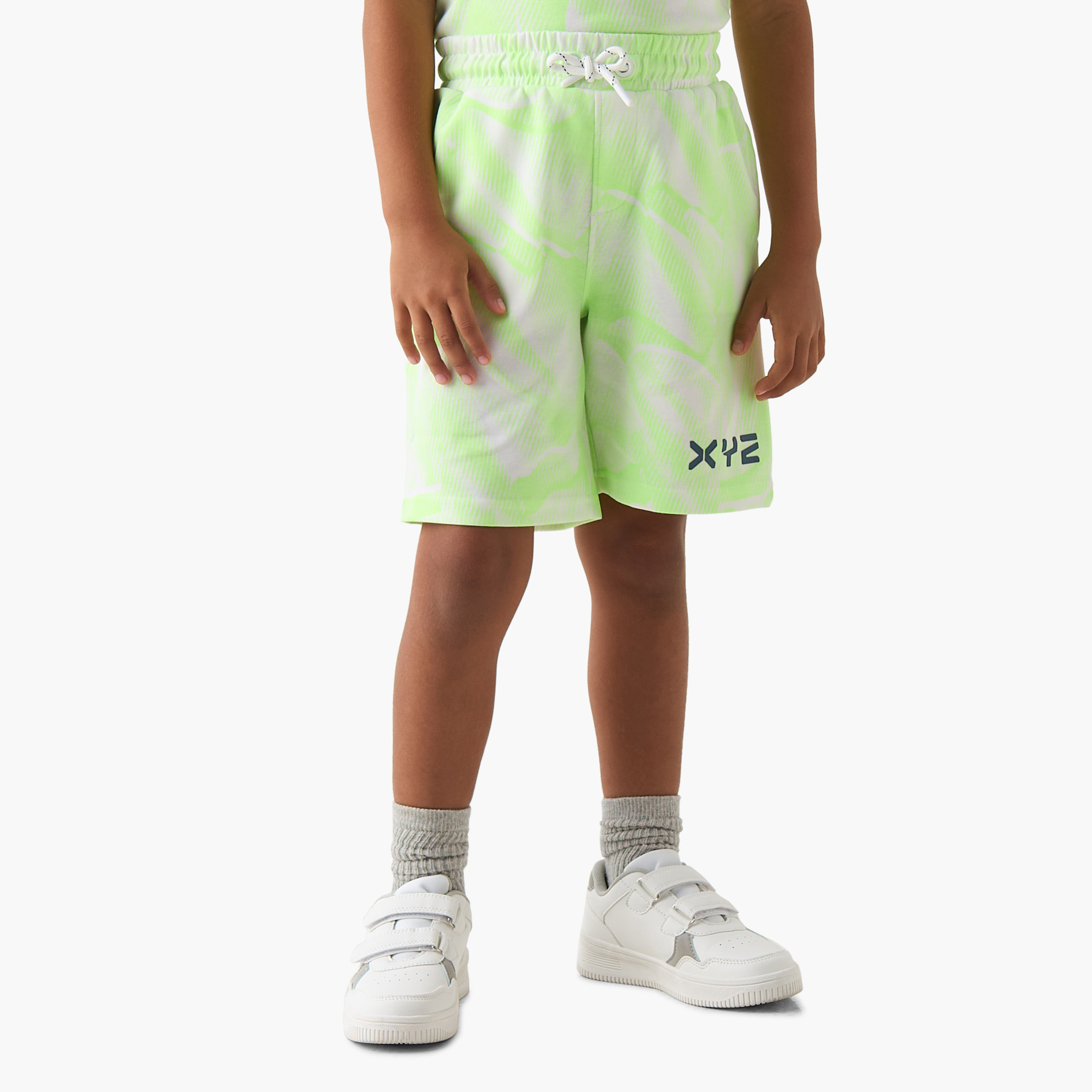 XYZ Crew Neck Short Sleeves T-shirt and Shorts Set with Logo Print-boys-clothing-sportswear-sets-image-3