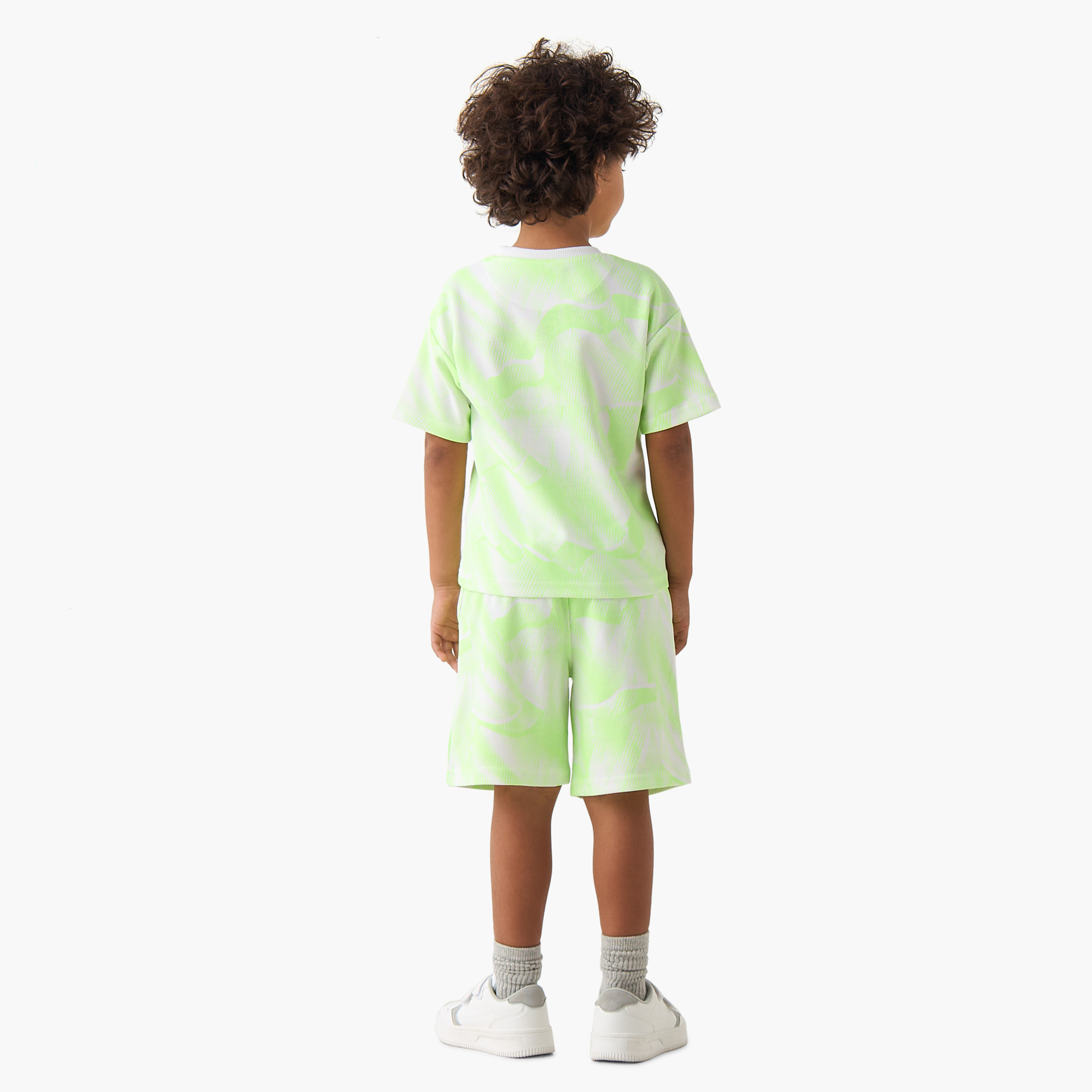 XYZ Crew Neck Short Sleeves T-shirt and Shorts Set with Logo Print-boys-clothing-sportswear-sets-image-4