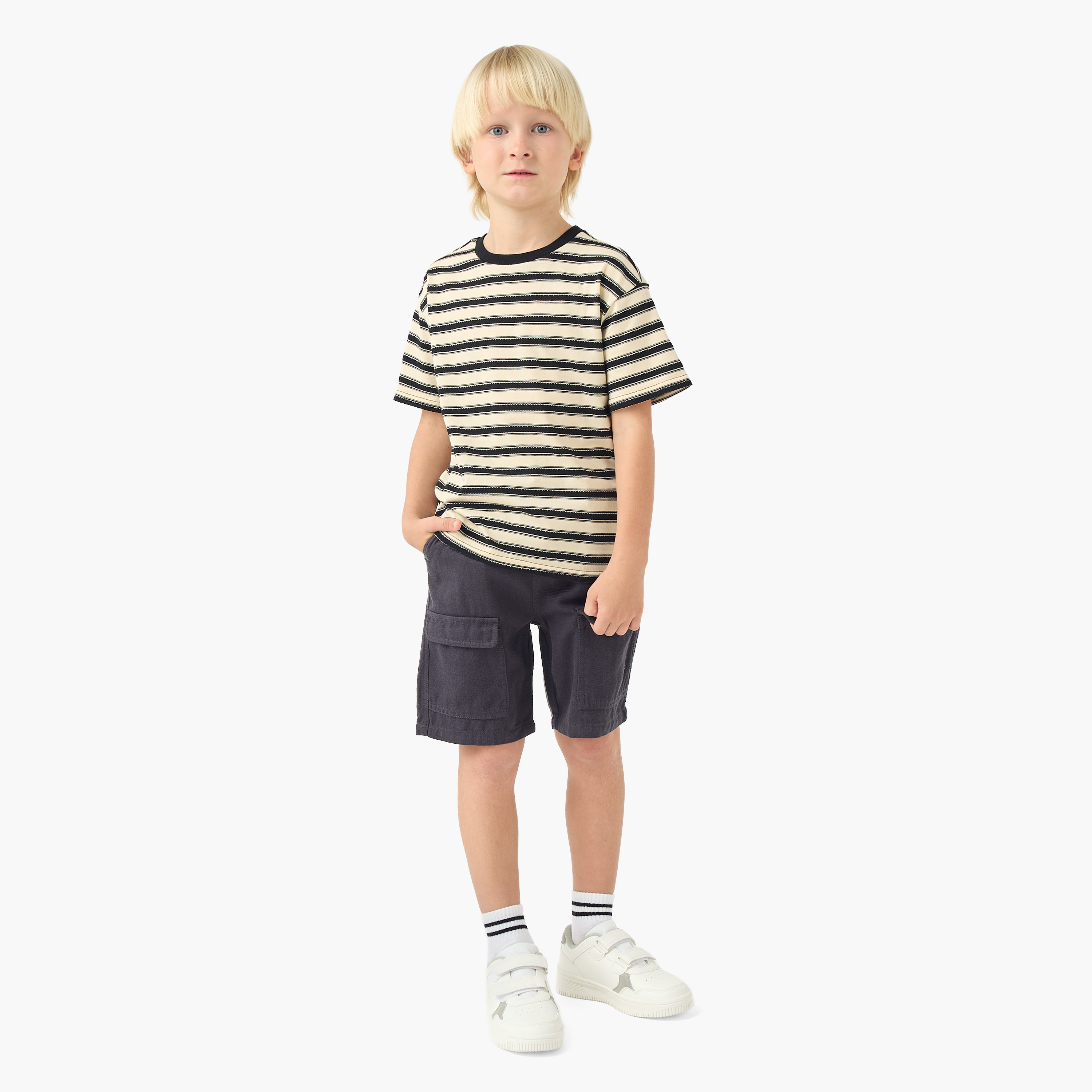 تيشيرت مخطط بياقة ضيقة وأكمام قصيرة من إليجو-boys-clothing-tshirtsandpolos-image-2