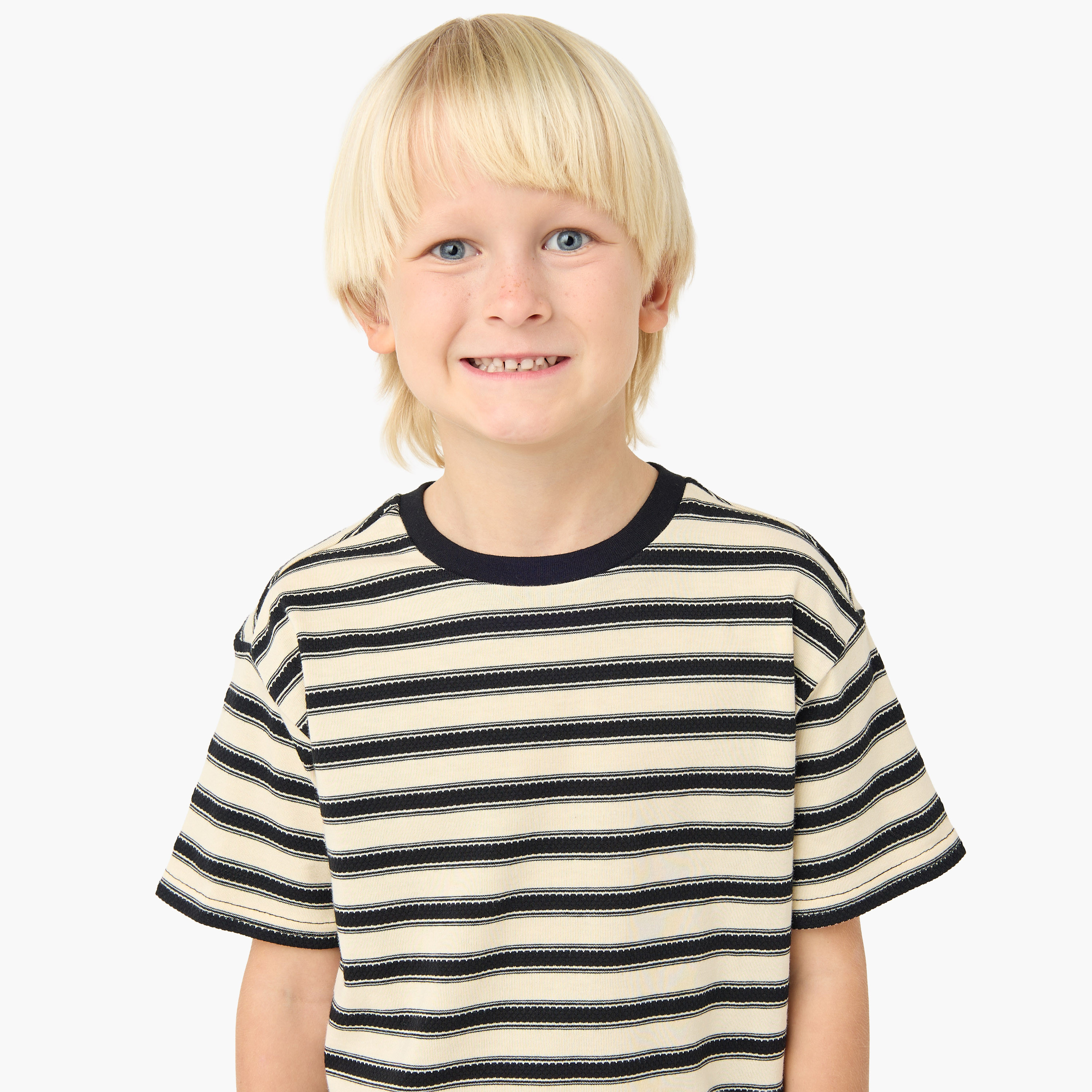 تيشيرت مخطط بياقة ضيقة وأكمام قصيرة من إليجو-boys-clothing-tshirtsandpolos-image-4