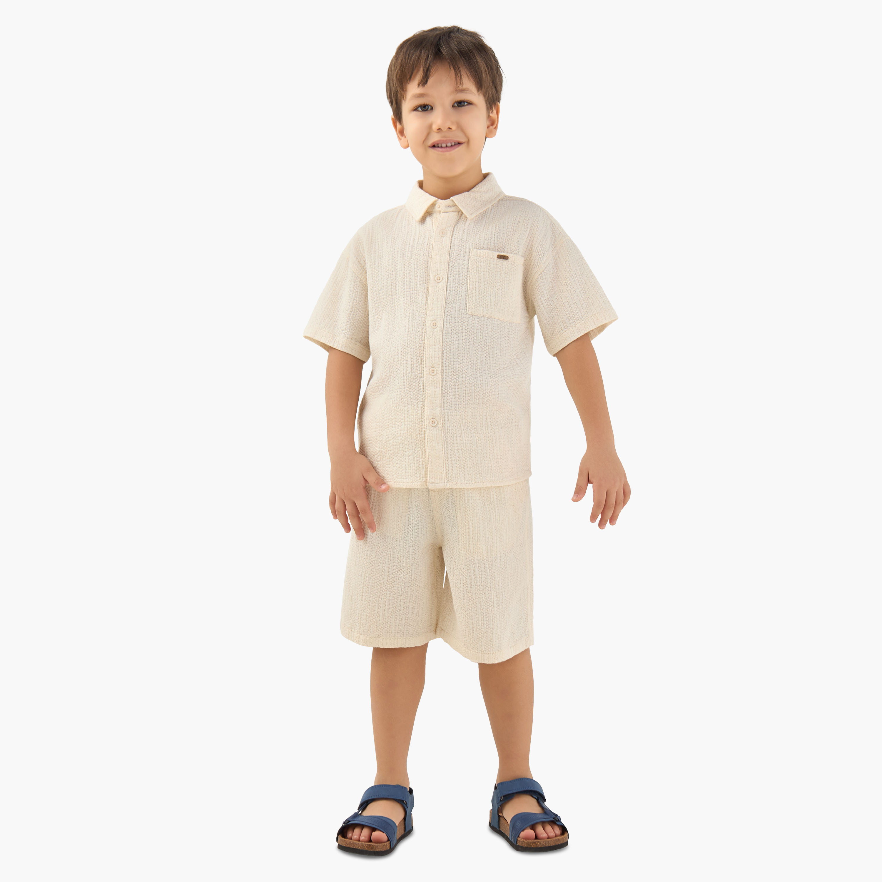 طقم قميص بياقة وأكمام قصيرة وشورت برباط خصر من إليجو-baby-boys-clothing-setsandcoords-image-7
