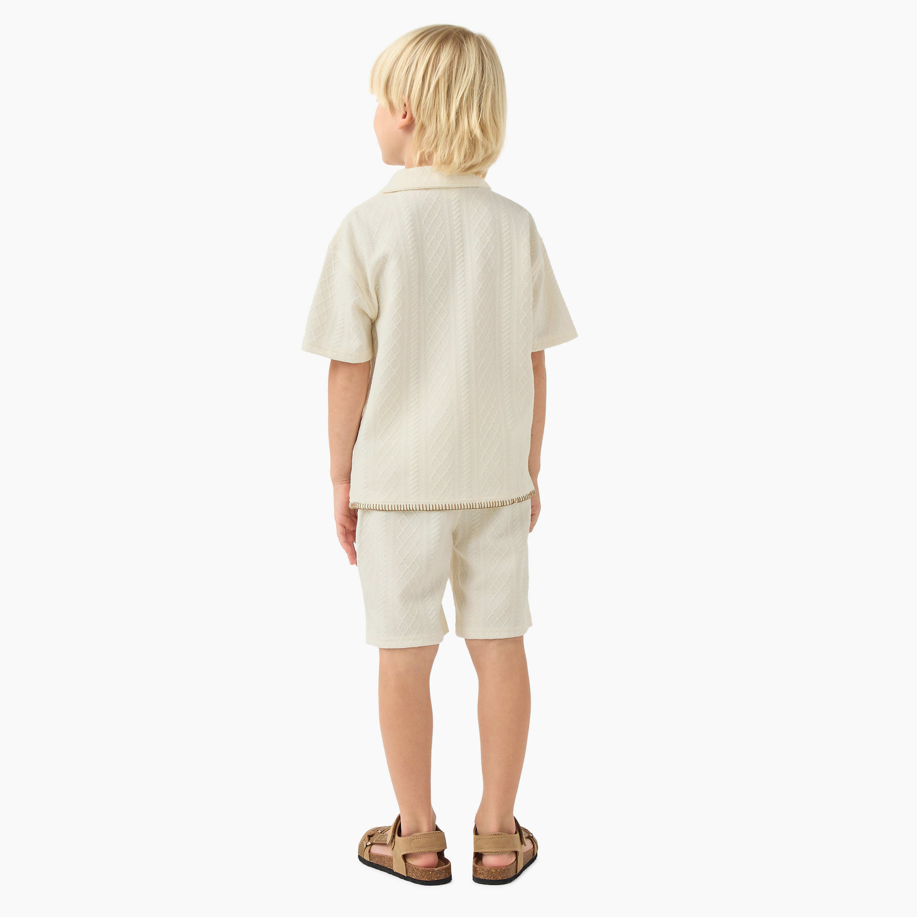 طقم قميص بياقة كامب وأكمام قصيرة وشورت بتطريزات-boys-clothing-setsandcoords-image-4