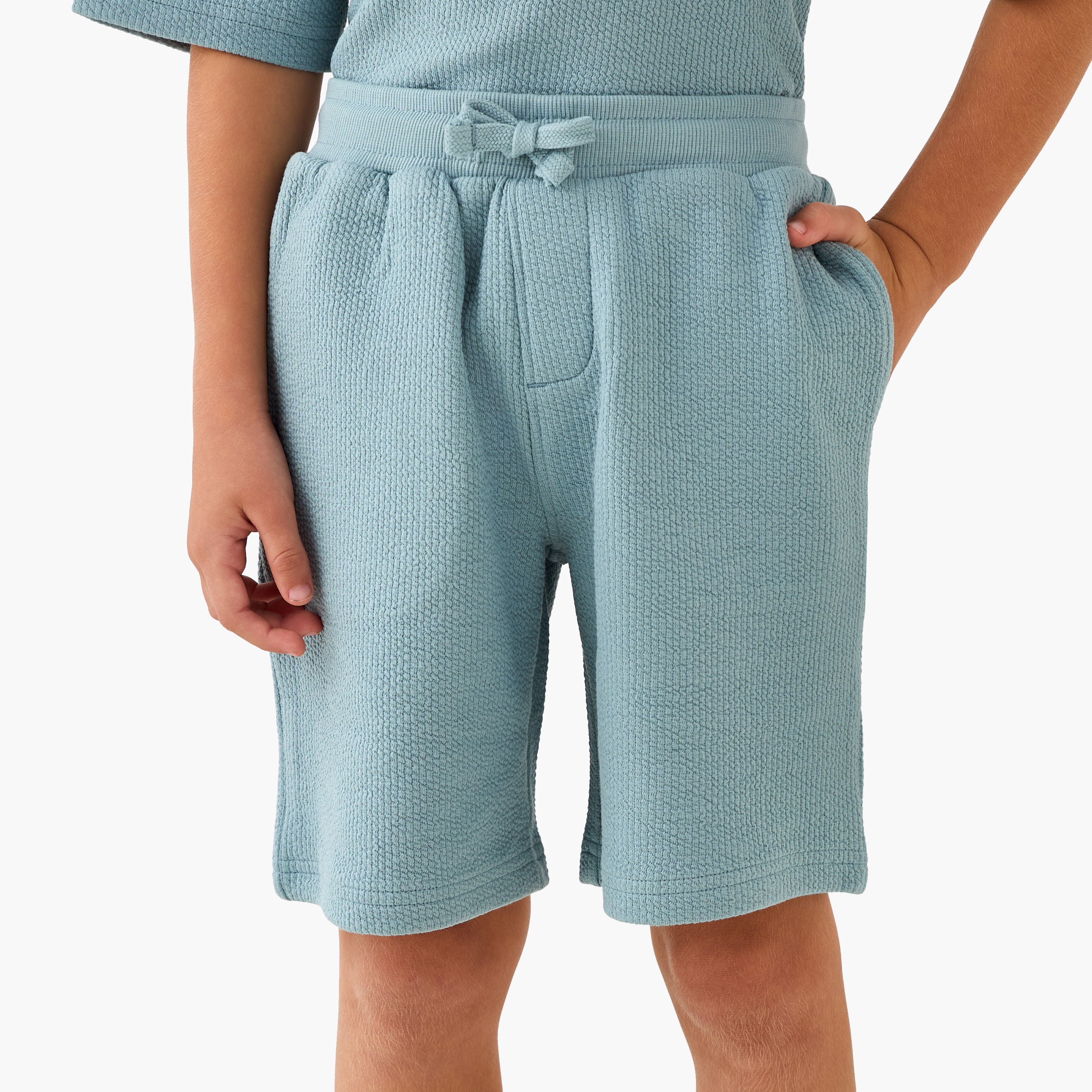 طقم سويت شيرت بياقة قبعة وأكمام قصيرة مع شورت بجيوب من لي كوبر-boys-clothing-setsandcoords-image-3