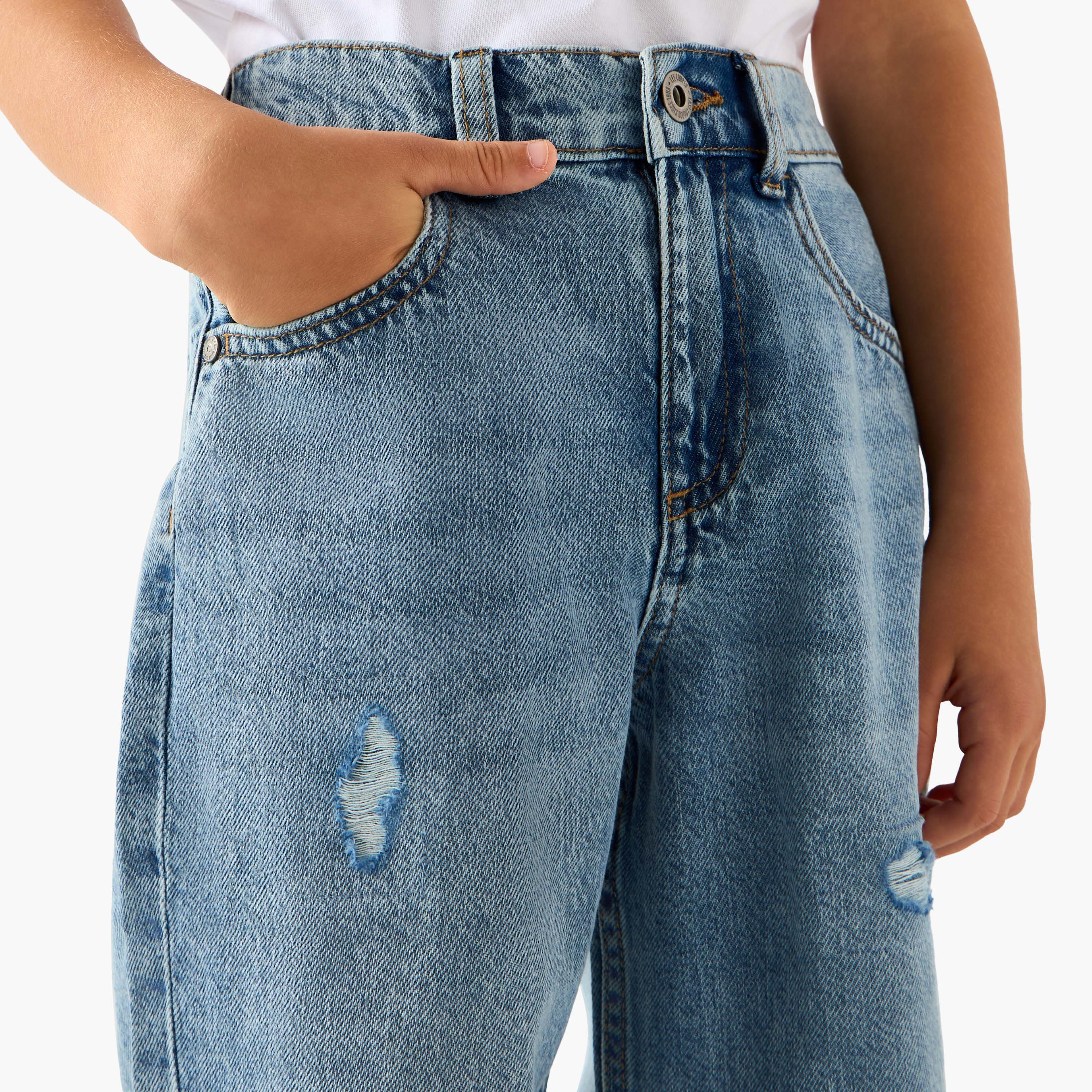 Lee Cooper Mid-Rise Relaxed Fit Jeans with Distressed Design-baby-boys-clothing-bottoms-jeans-image-4