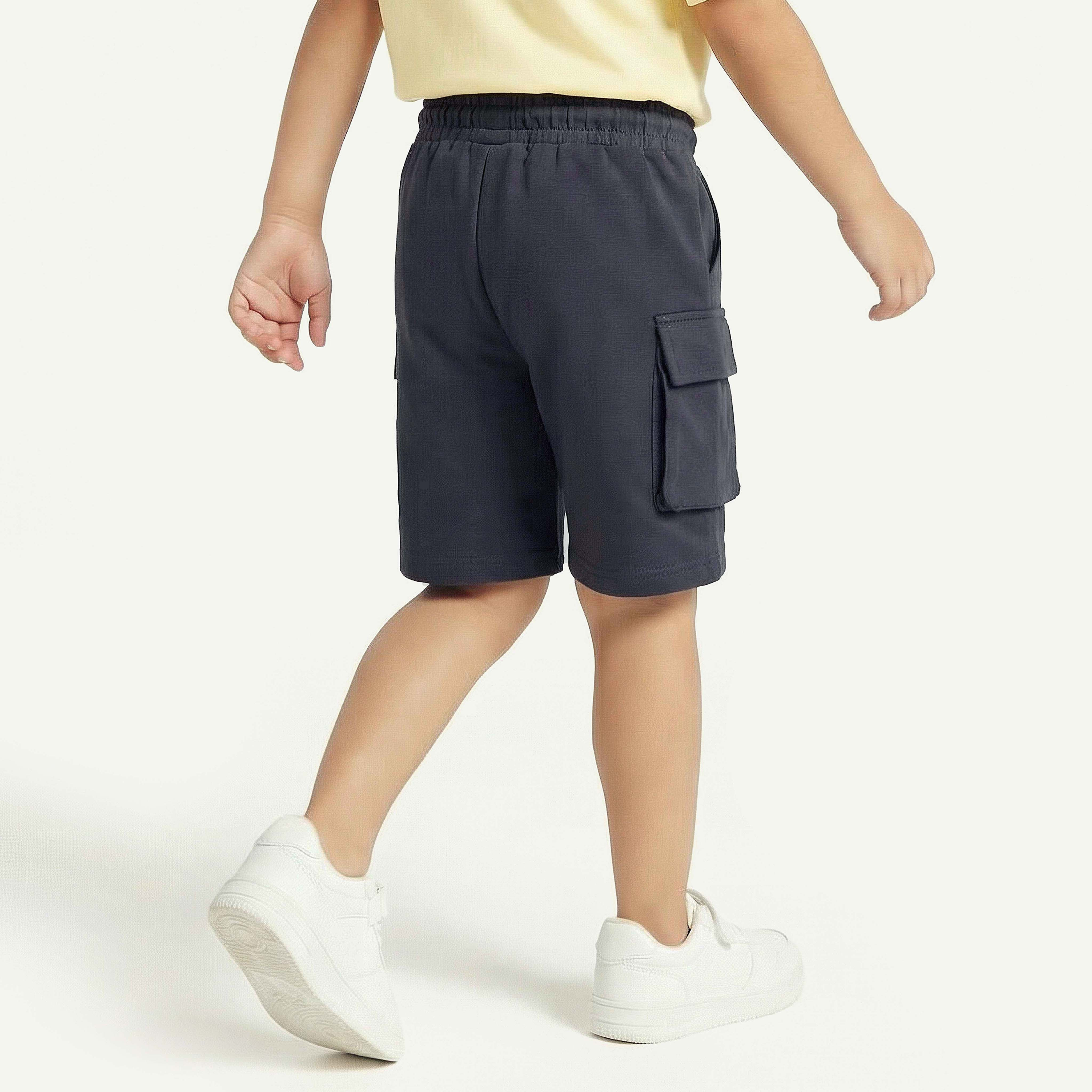شورت بطول الركبة بخصر مطاطي ورباط بطبعات أفنجرز-boys-clothing-bottoms-shorts-image-3