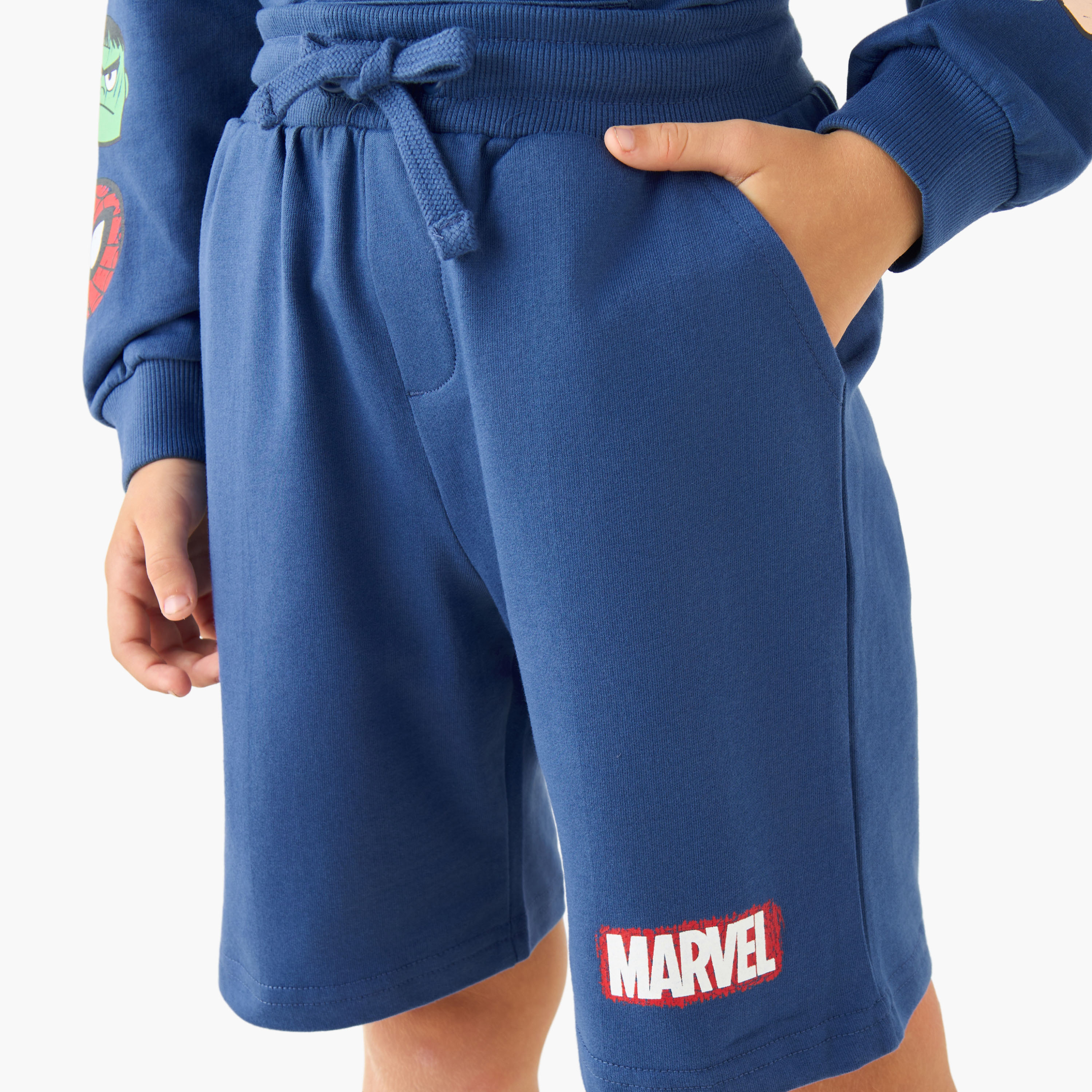 طقم شورت بجيوب وسويت شيرت بأكمام طويلة ورقبة مستديرة-baby-boys-clothing-winterwear-setsandcoords-image-2