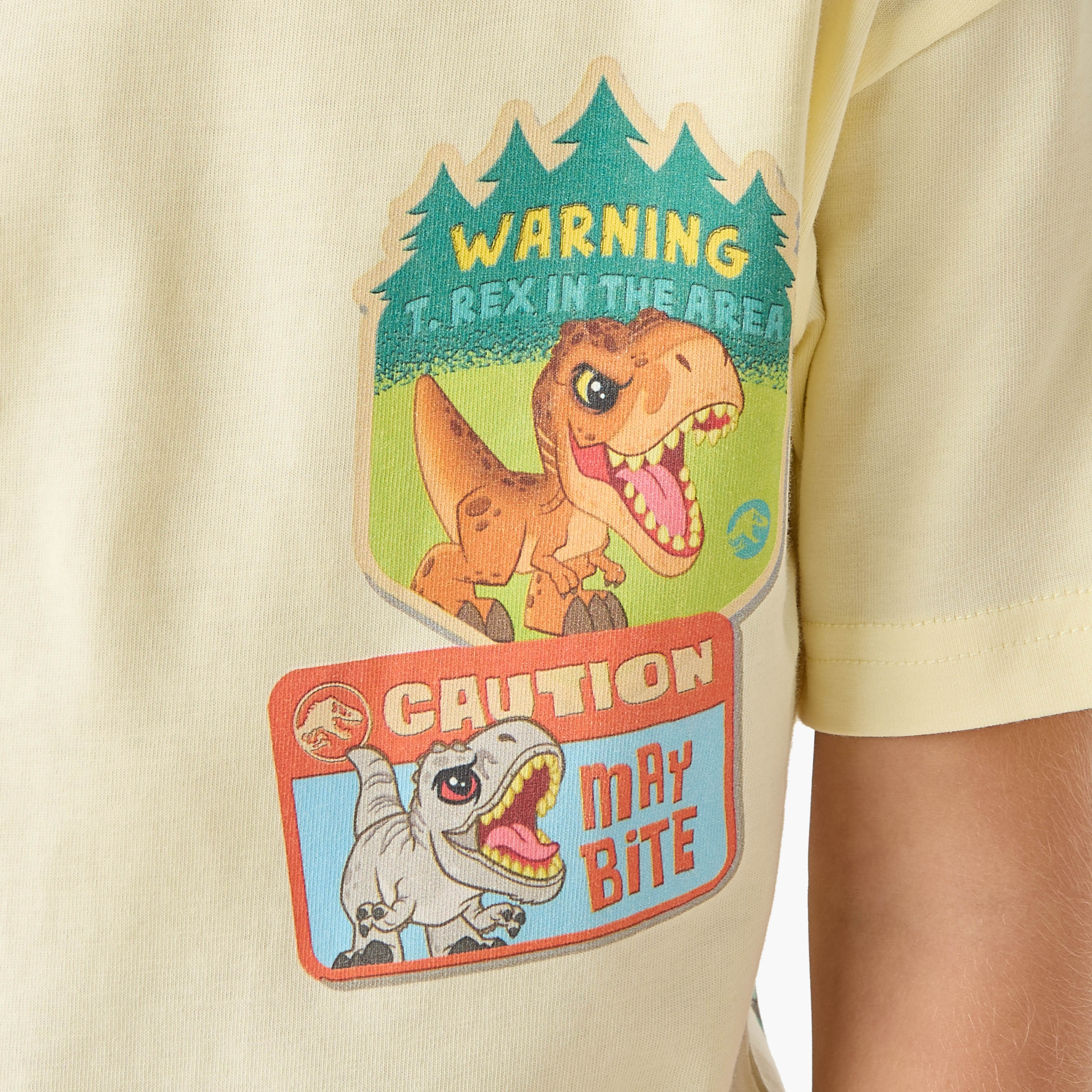 Crew Neck Short Sleeves T-shirt with Jurassic World Print-boys-clothing-tshirtsandpolos-image-4