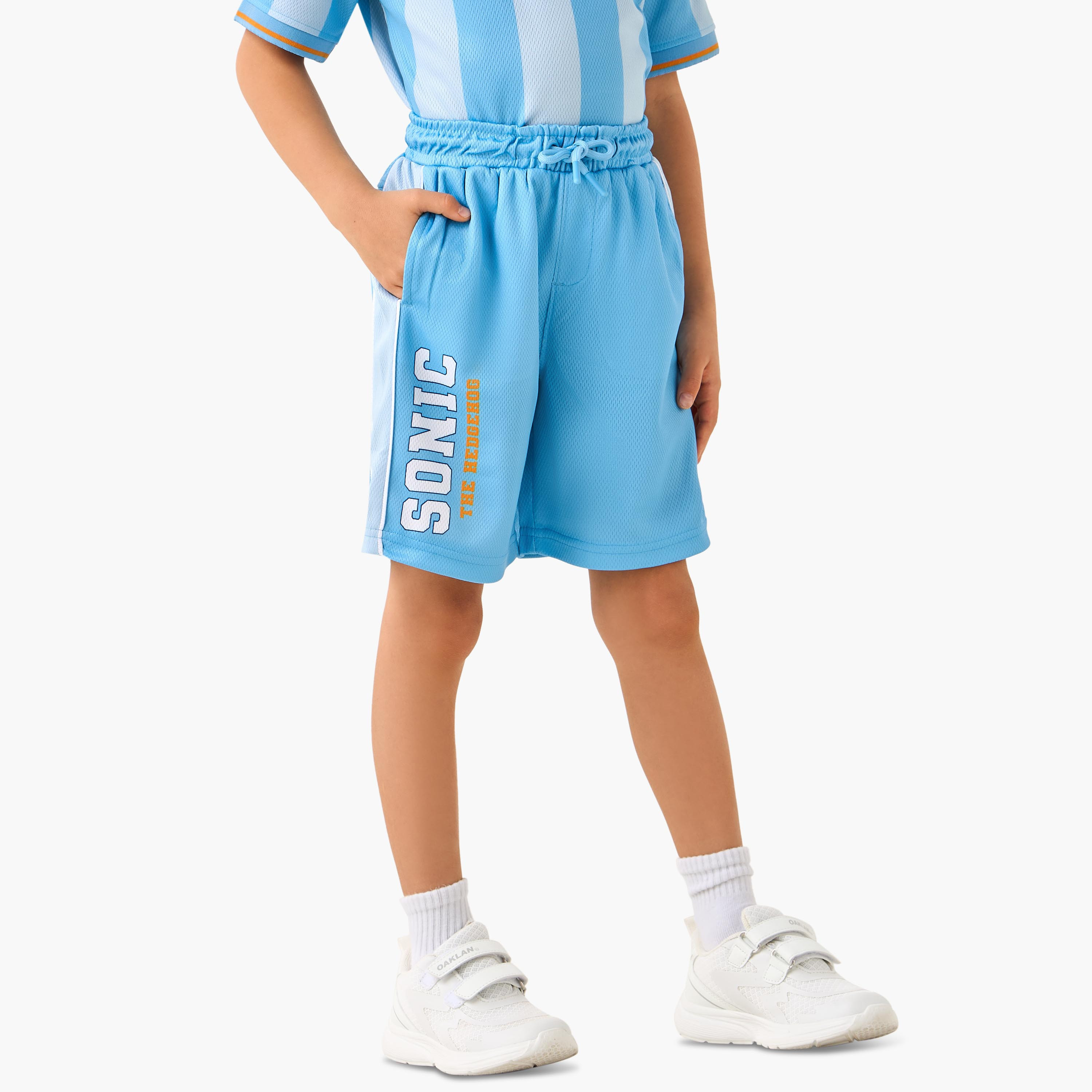 طقم شورت وتيشيرت بياقة عادية وطبعات-baby-boys-clothing-setsandcoords-image-4