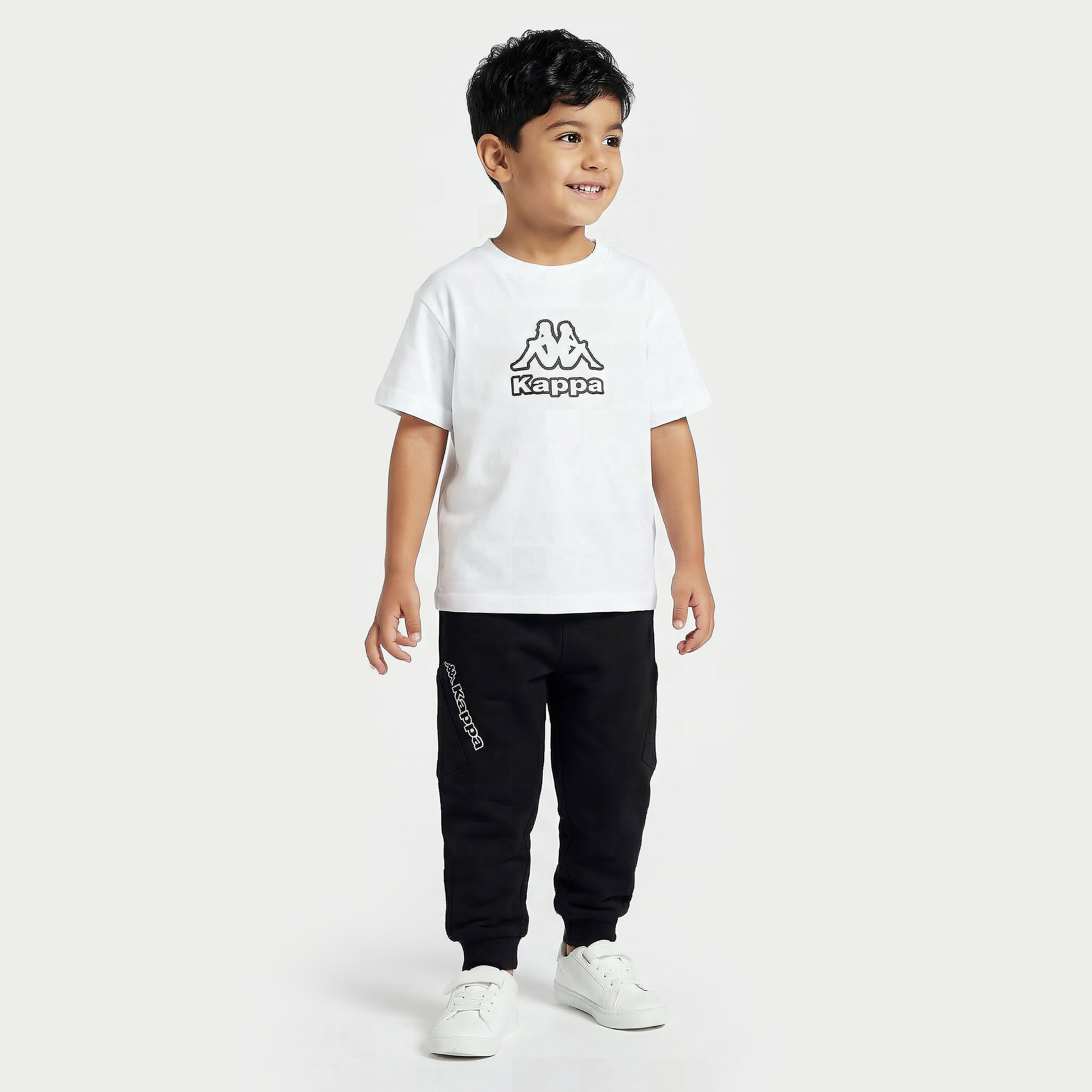 بنطلون رياضي بخصر مطاطي ورباط وطبعات شعار من كابا-boys-clothing-bottoms-joggersandtrackpants-image-5