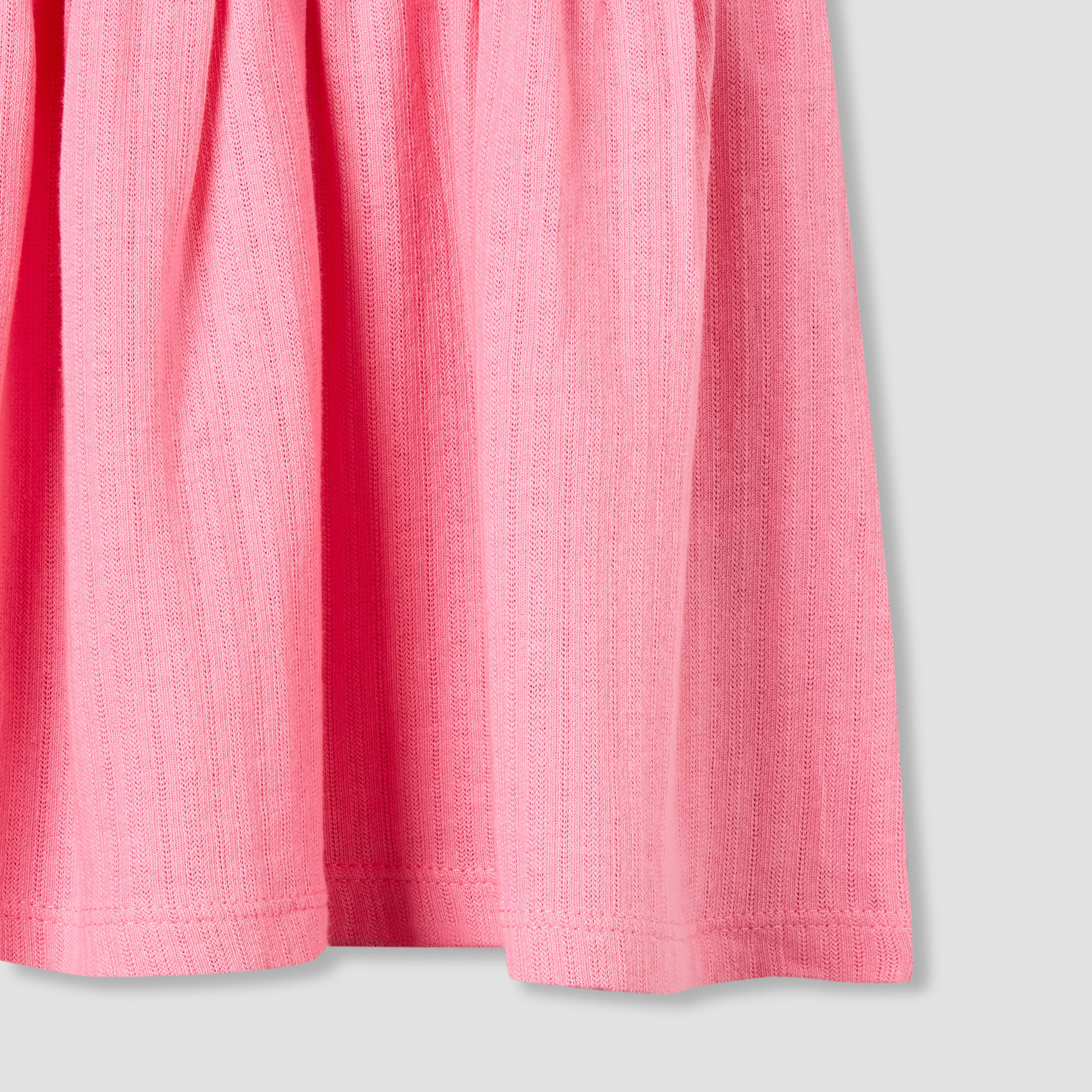 فستان إيه لاين بارز الملمس بطول الركبة وياقة مستديرة وأكمام قصيرة من جونيورز-baby-girls-clothing-dressesandjumpsuits-image-5