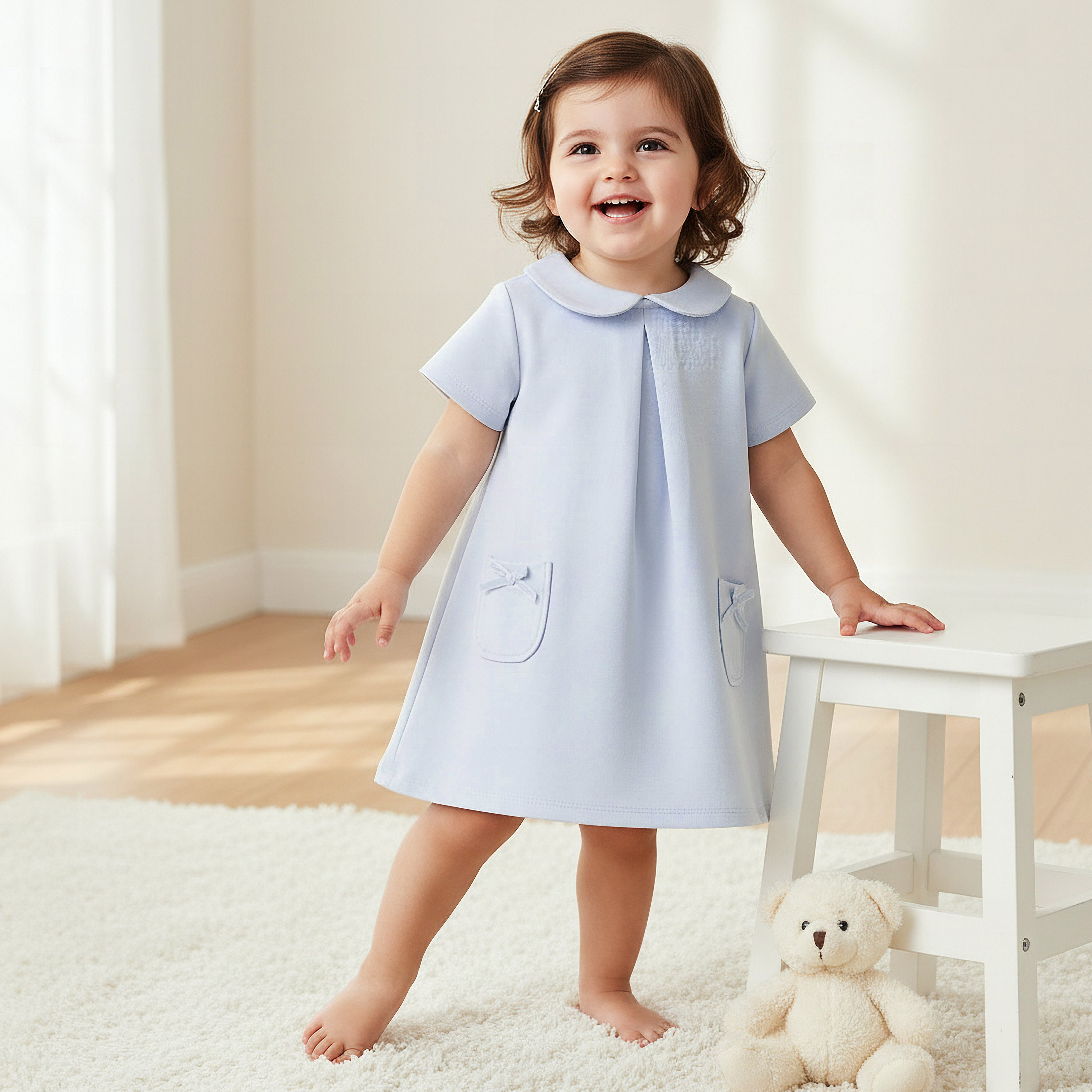 فستان بياقة بيتر بان وأكمام قصيرة وزينة فيونكة من جونيورز-baby-girls-clothing-dressesandjumpsuits-image-1