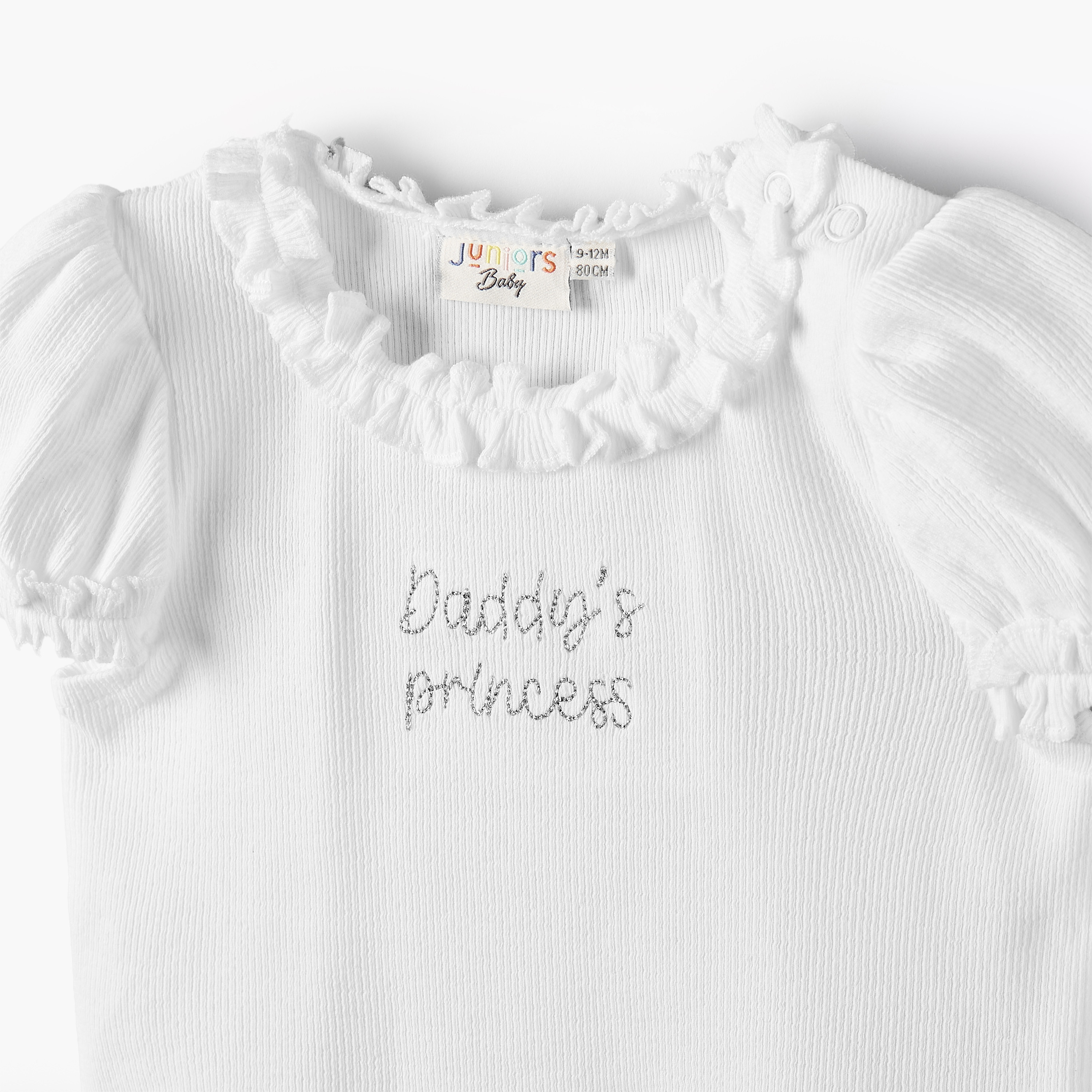 طقم بلوزة بياقة كشكش وأكمام قصيرة وتنورة بتصميم مزين من جونيورز-baby-girls-clothing-setsandcoords-image-5