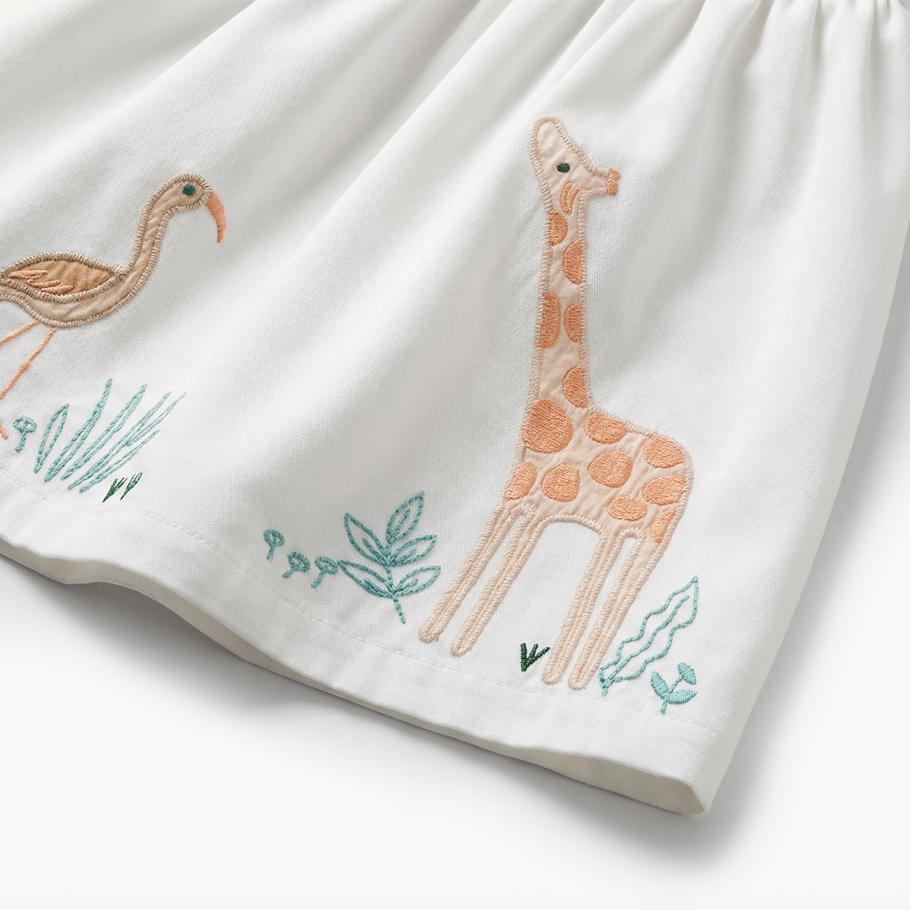 طقم مريلة مطرزة وتيشيرت بياقة مستديرة وأكمام قصيرة من جونيورز-baby-girls-clothing-dressesandjumpsuits-image-1