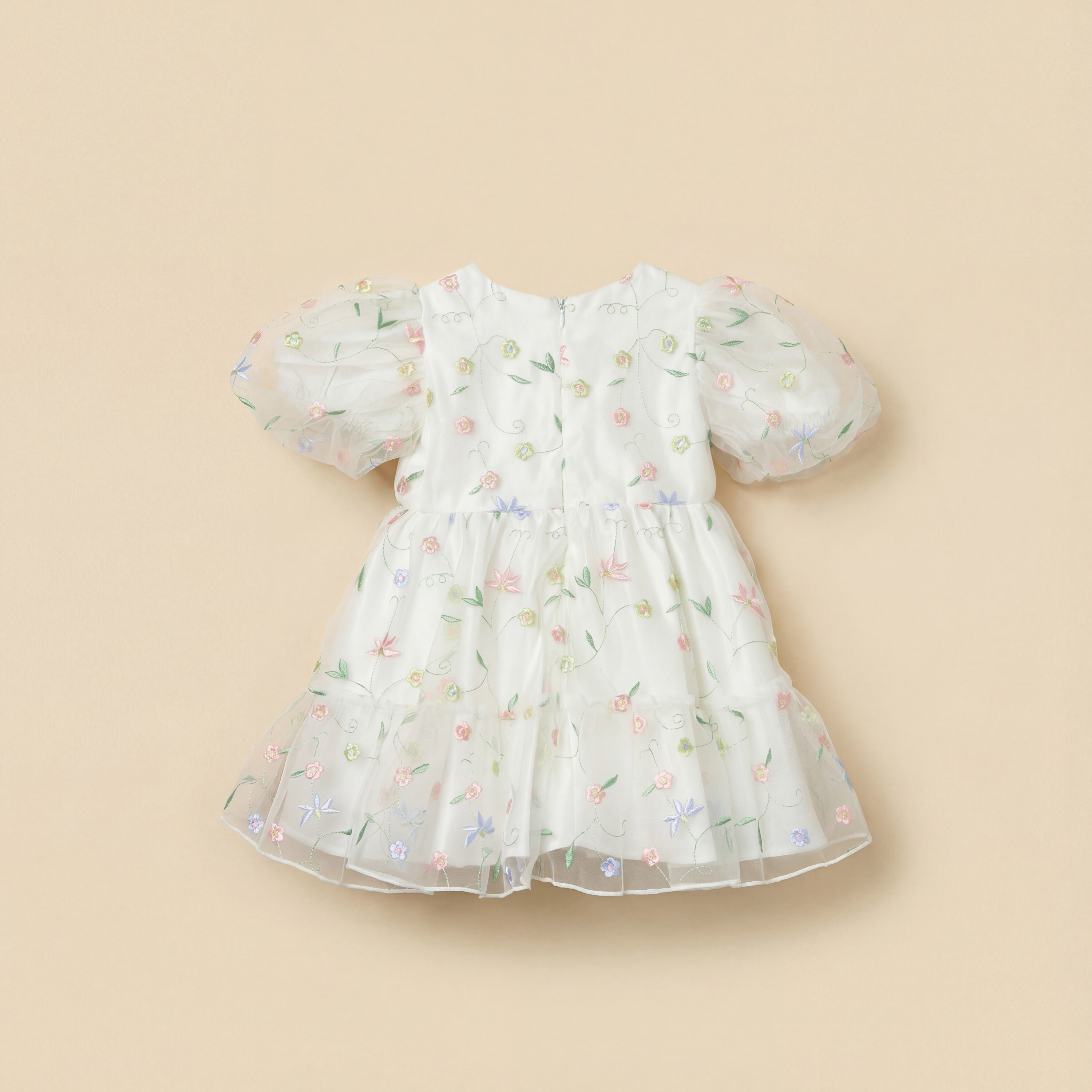 فستان بياقة مستديرة وأكمام قصيرة وتطريز زهري من جونيورز-baby-girls-clothing-dressesandjumpsuits-image-3