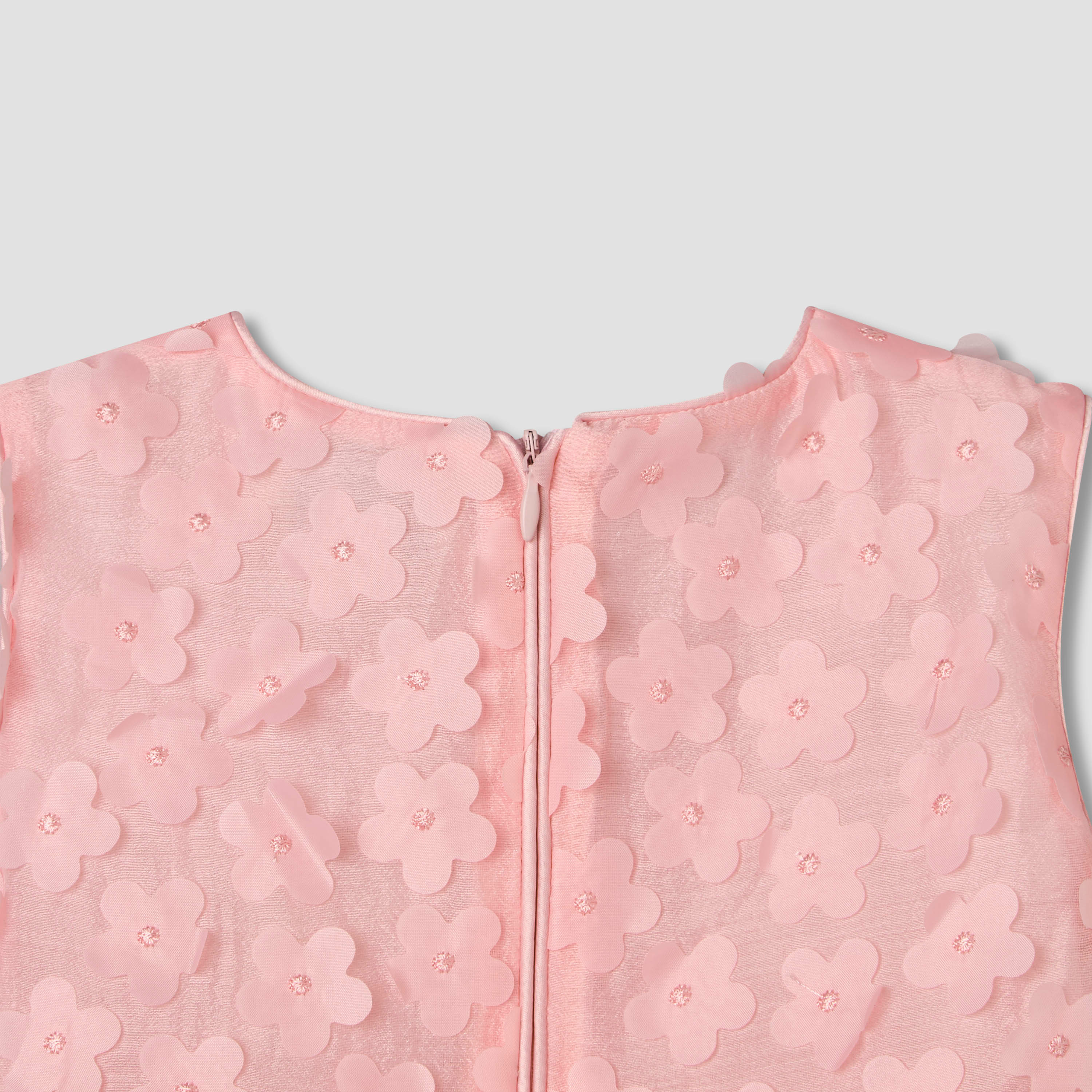 فستان بياقة مستديرة بدون أكمام مع تصميم بزينة زهور من جونيورز-baby-girls-clothing-dressesandjumpsuits-image-5