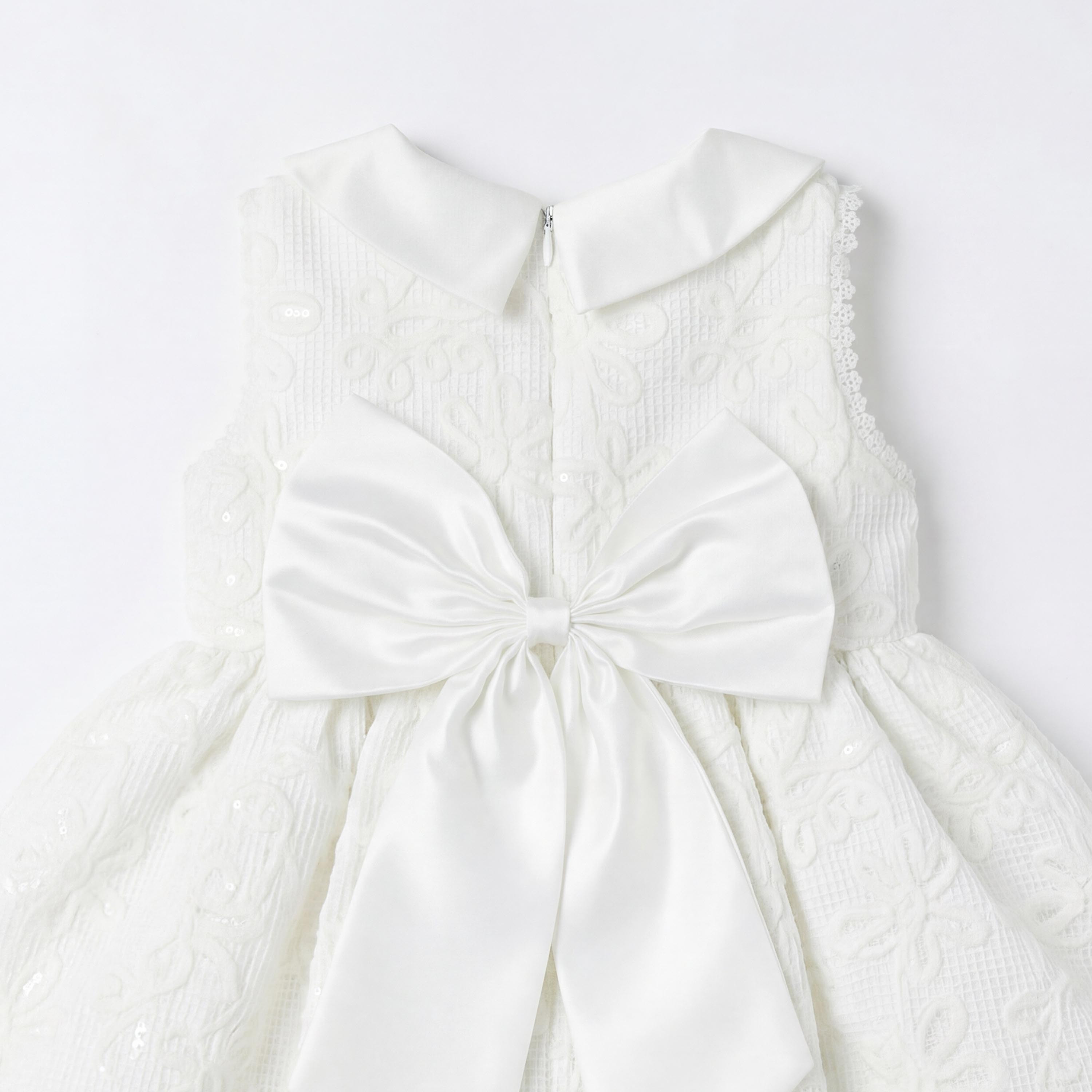 فستان بياقة بدون أكمام بتصميم فيونكة ودانتيل من جيجلز-baby-girls-clothing-dressesandjumpsuits-image-5