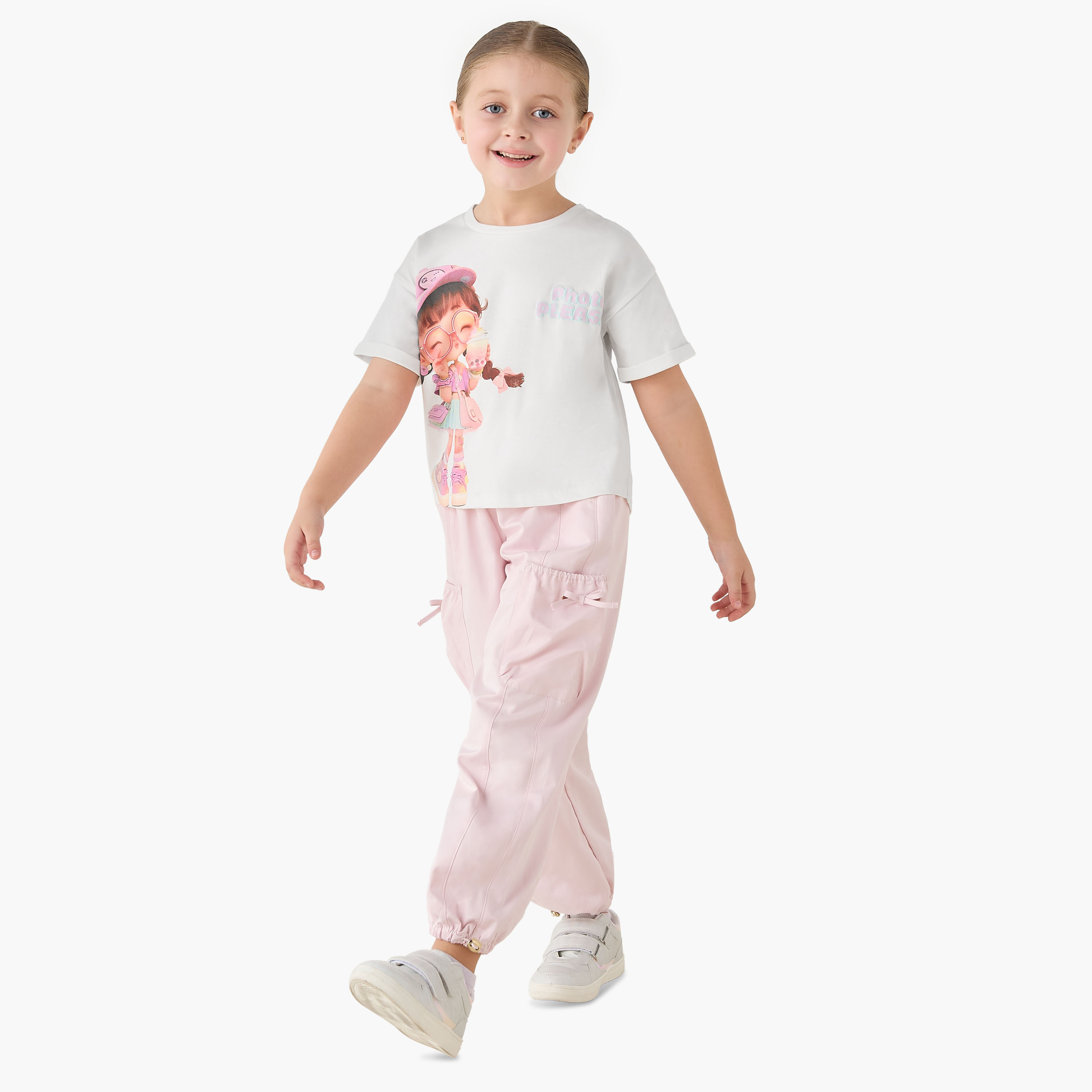 تيشيرت بياقة ضيقة وأكمام قصيرة وطبعات قلب من جونيورز-girls-clothing-tshirts-image-4