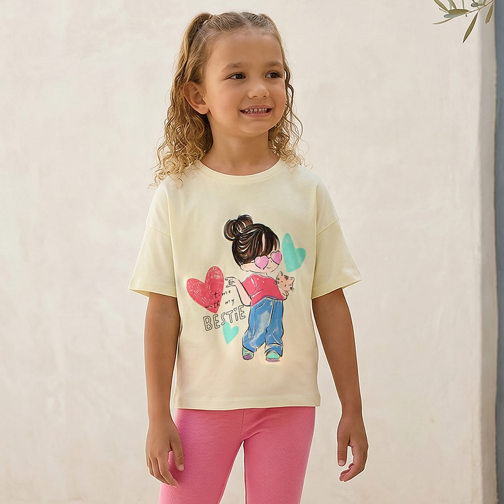 تيشيرت بياقة مستديرة وأكمام قصيرة بطبعات فيونكة من جونيورز-girls-clothing-tshirts-image-1