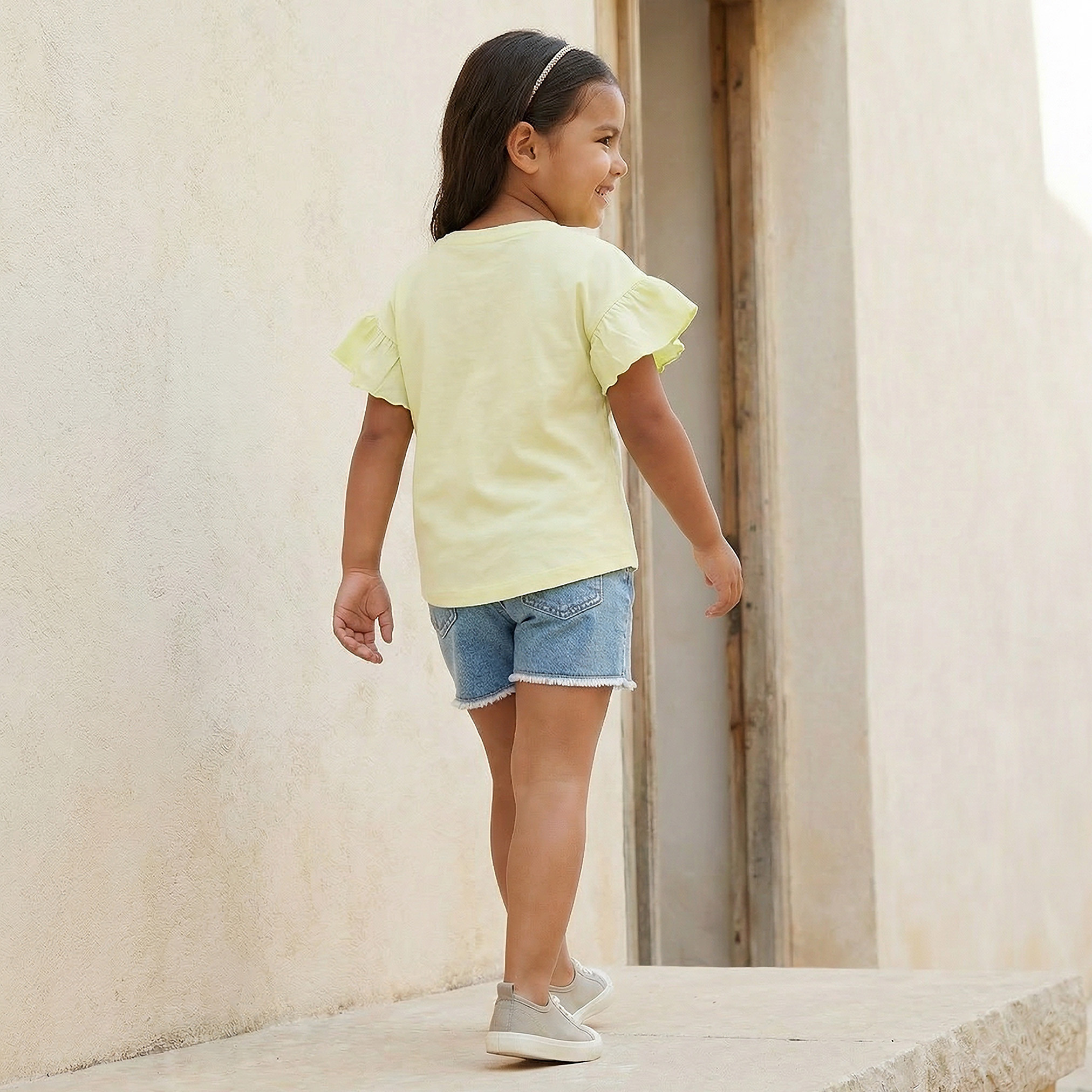 Juniors Crew Neck Short Sleeves T-shirt with Graphic Print-girls-clothing-tshirts-image-3