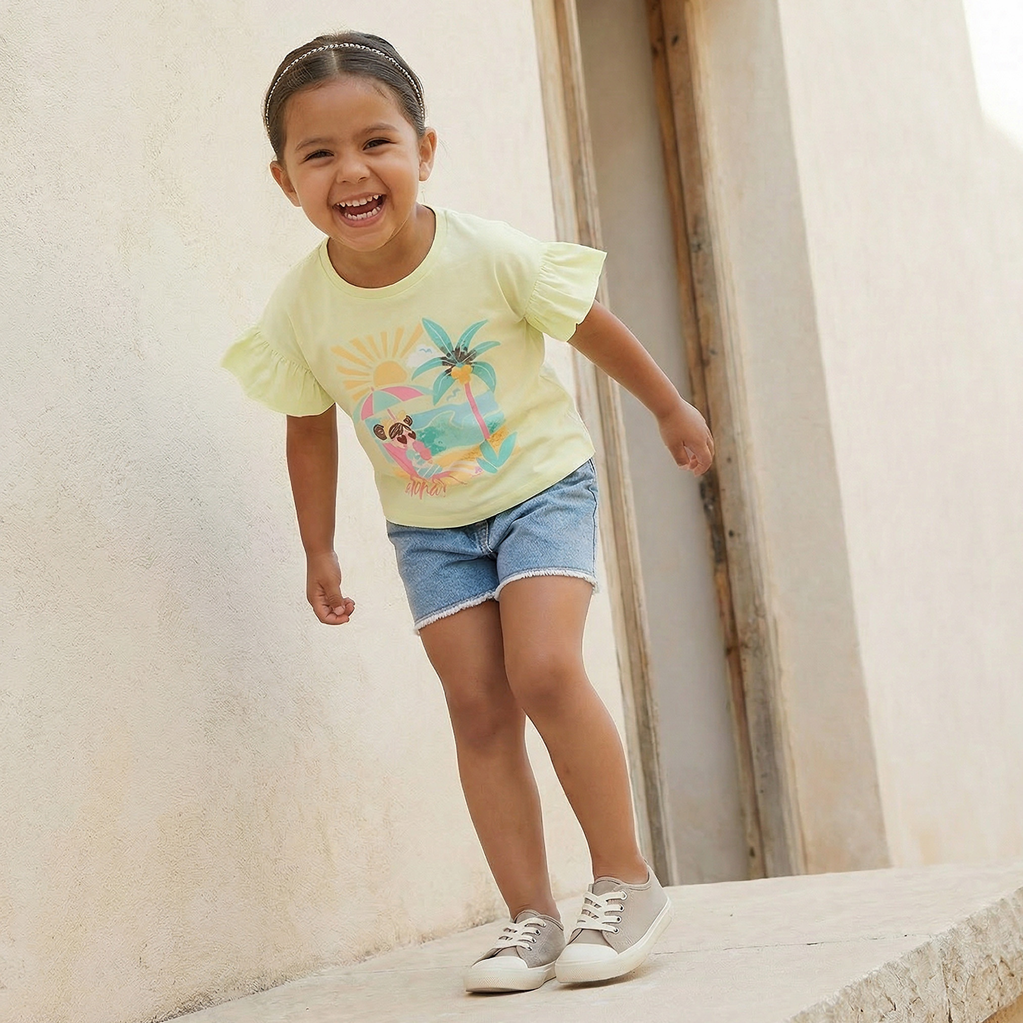 Juniors Crew Neck Short Sleeves T-shirt with Graphic Print-girls-clothing-tshirts-image-5