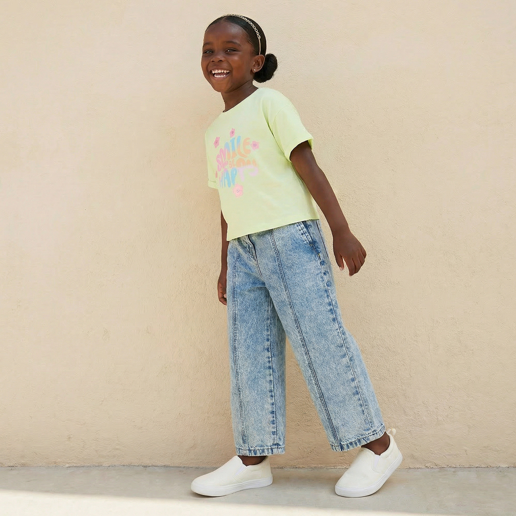 Juniors Round Neck Short Sleeves T-shirt with Slogan Print-girls-clothing-tshirts-image-2