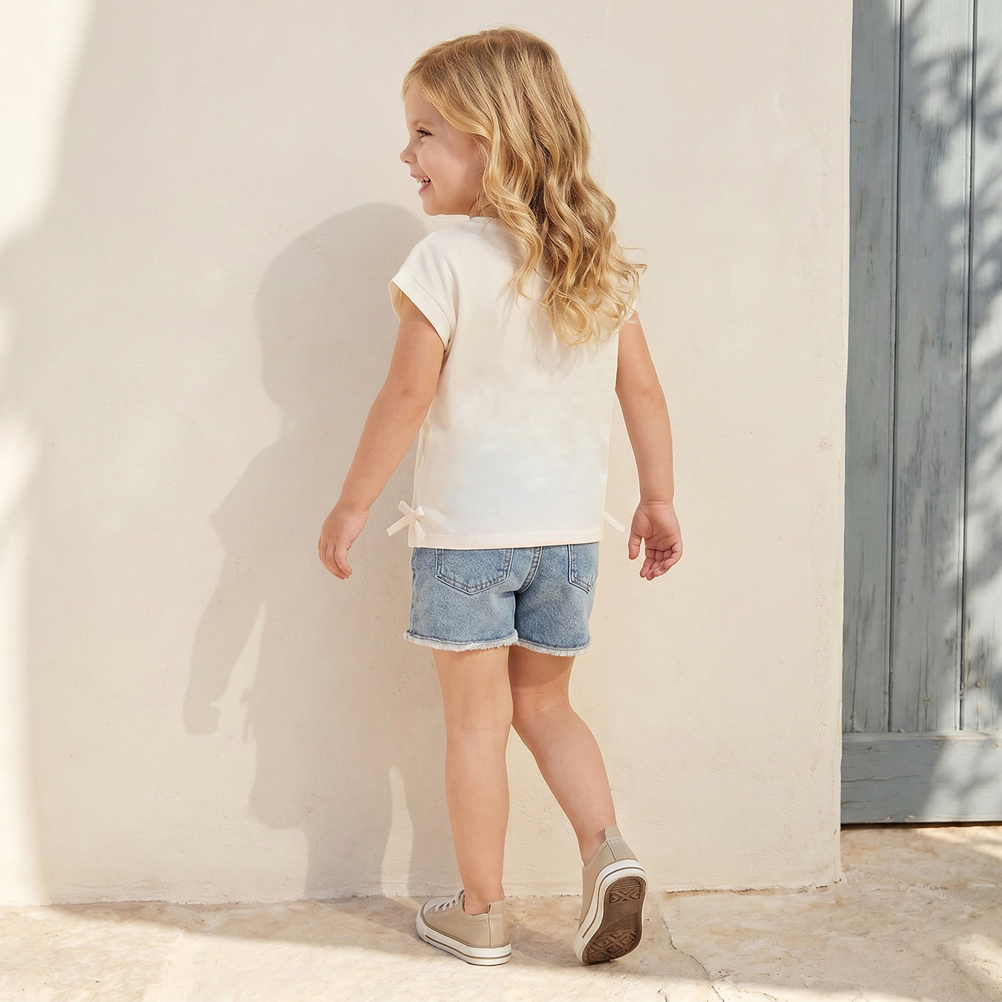 Juniors Crew Neck Short Sleeves Top with Unicorn Print-girls-clothing-tshirts-image-4