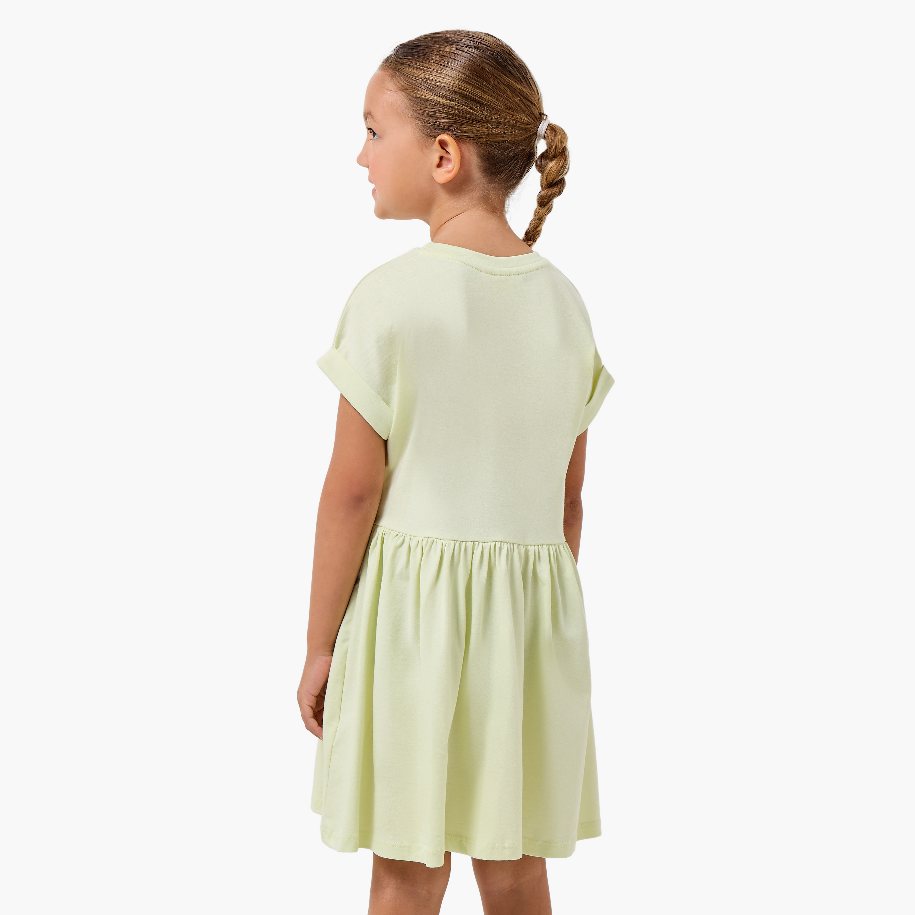 فستان إيه لاين طول الركبة بياقة مستديرة وأكمام قصيرة وطبعات من جونيورز-girls-clothing-dressesandjumpsuits-image-3