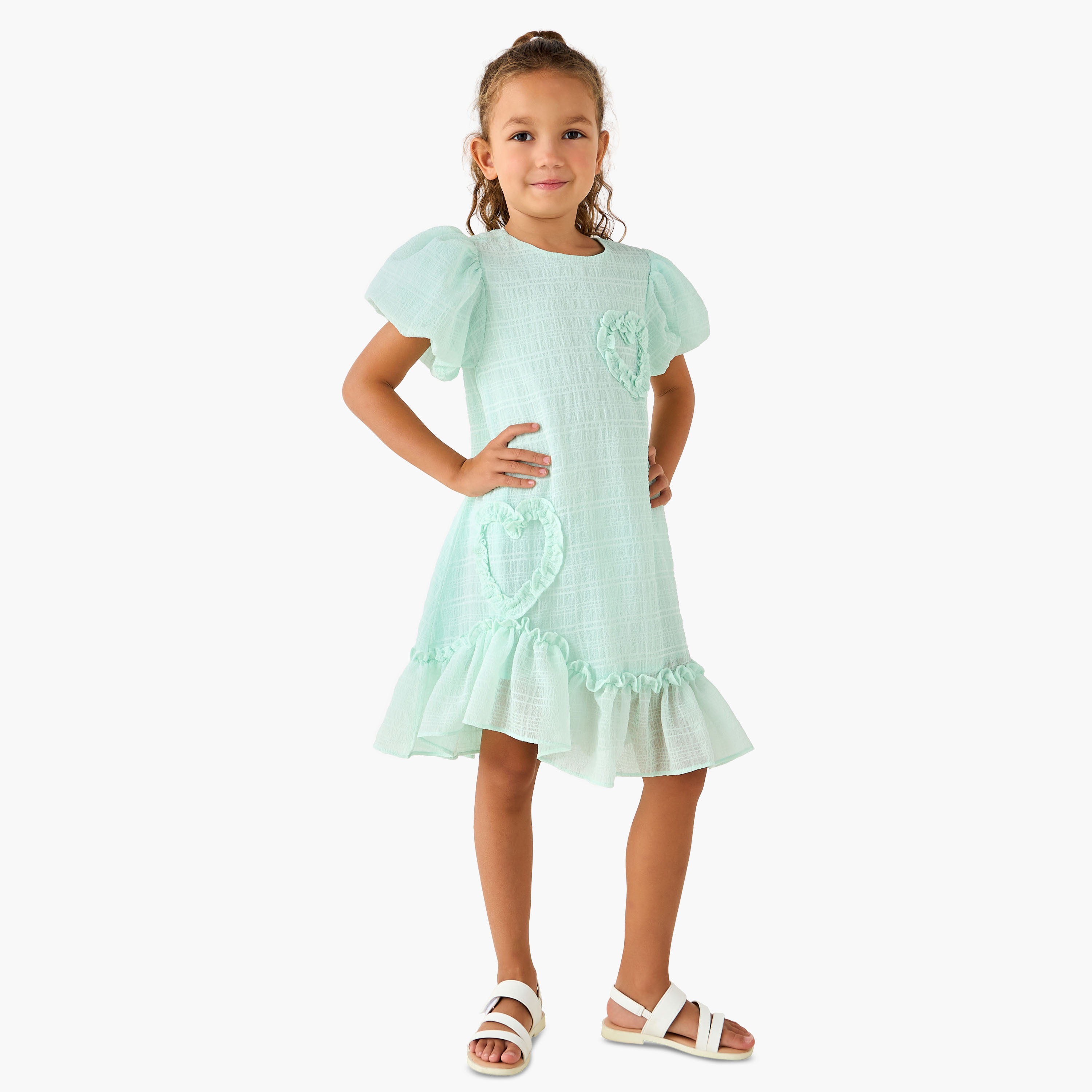 فستان بأكمام منفوخة وياقة مستديرة وزخارف قلب من جونيورز-girls-clothing-dressesandjumpsuits-image-2