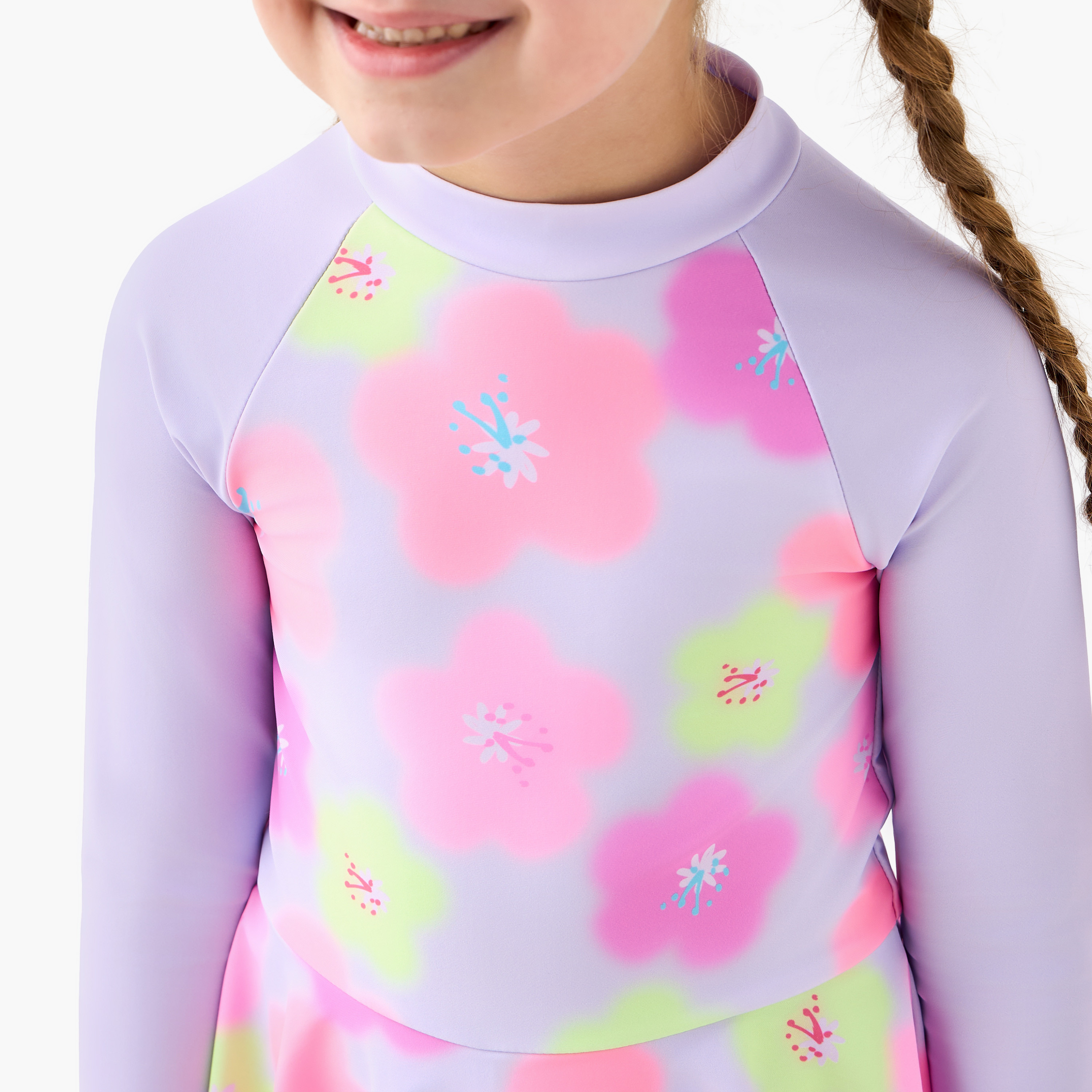 بدلة سباحة بأكمام طويلة ورقبة عالية وسحاب إغلاق من جونيورز-girls-clothing-sportswear-swimwear-image-1