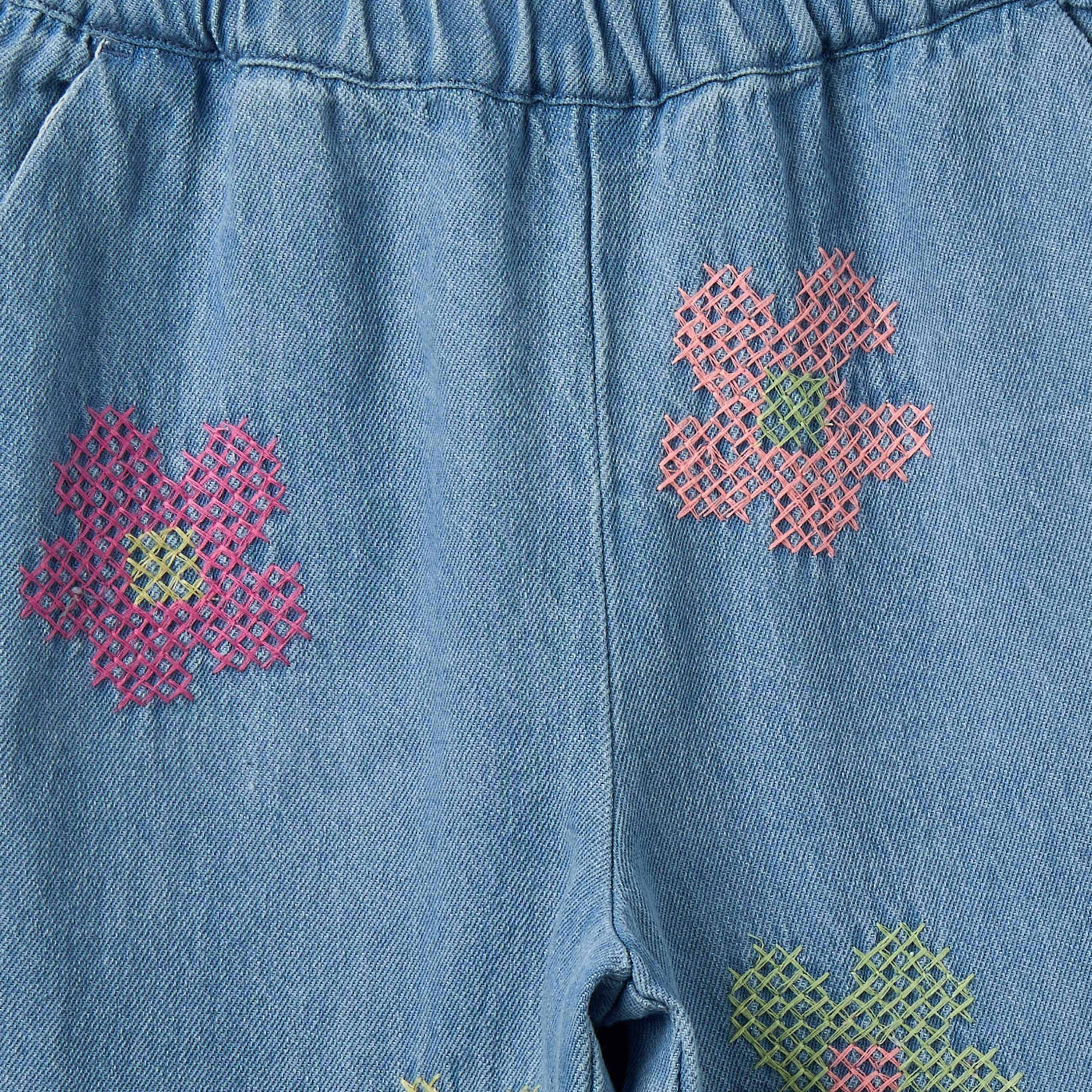بنطلون جينز مطرز بخصر متوسط الارتفاع من جونيورز-baby-girls-clothing-bottoms-trousers-image-4