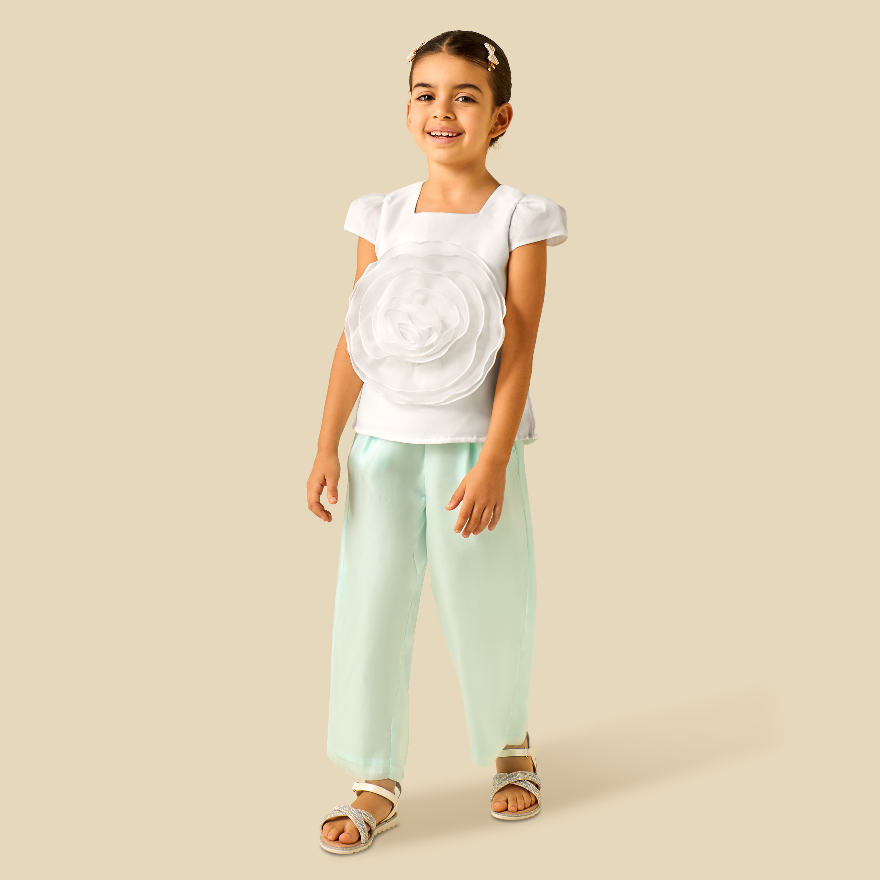 بلوزة بياقة مربعة وأكمام كاب وزخارف زهرية من جونيورز-baby-girls-clothing-blousesandshirts-image-3