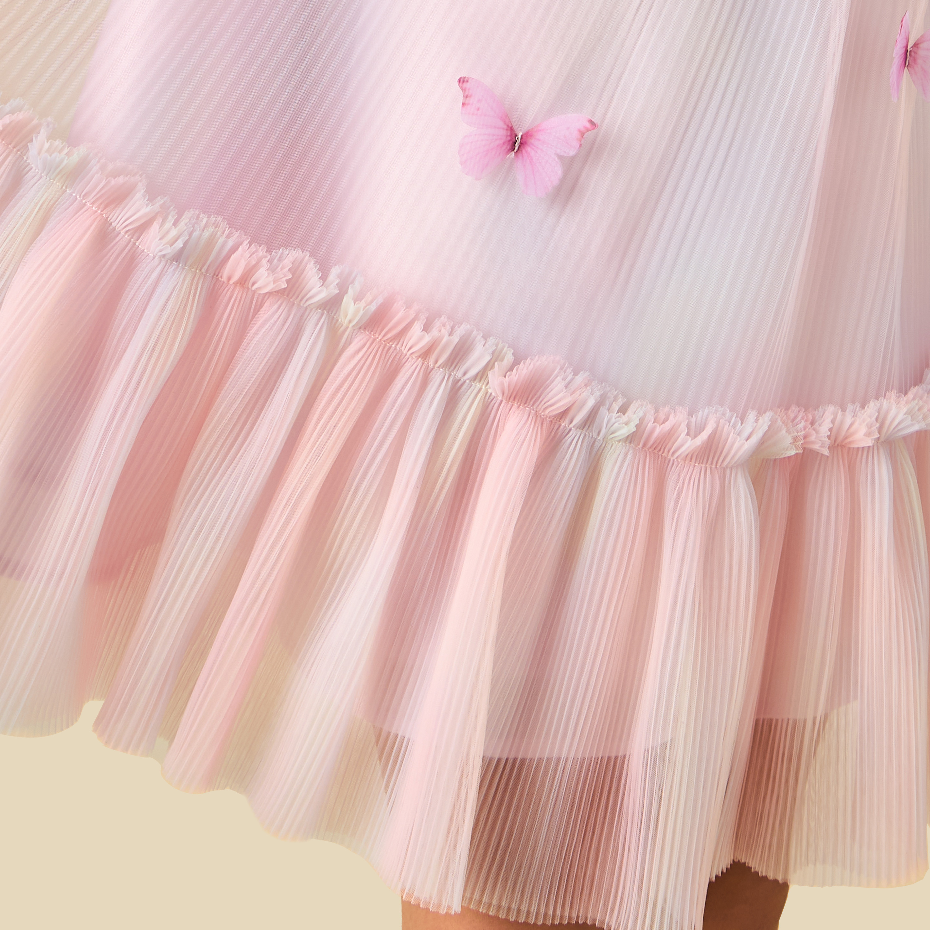 فستان بأكمام كاب وبياقة مستديرة وزخارف من جونيورز-girls-clothing-dressesandjumpsuits-image-5