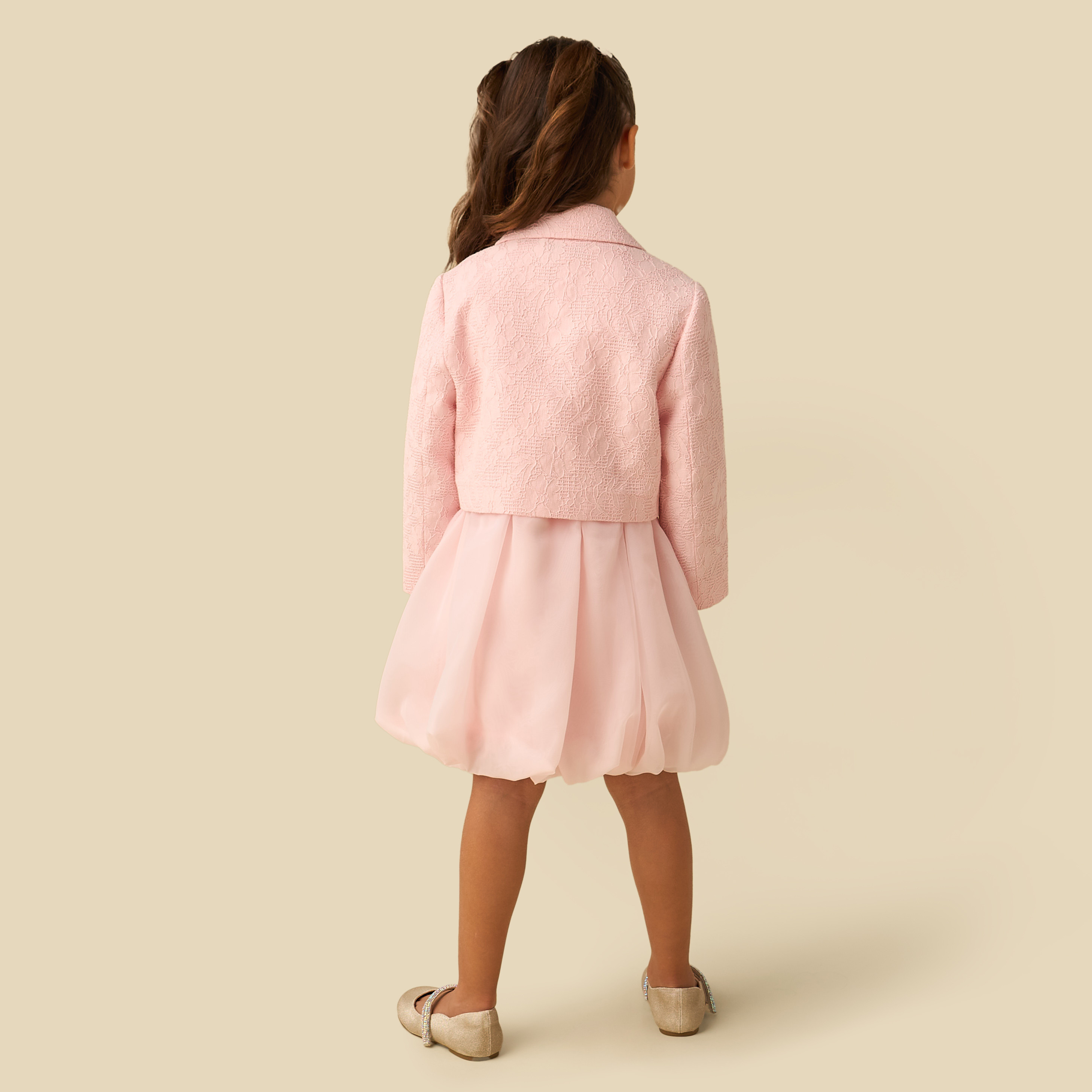 فستان دون أكمام بياقة مستديرة مع بليزر بتصميم أزهار بارز الملمس من جونيورز-girls-clothing-dressesandjumpsuits-image-4