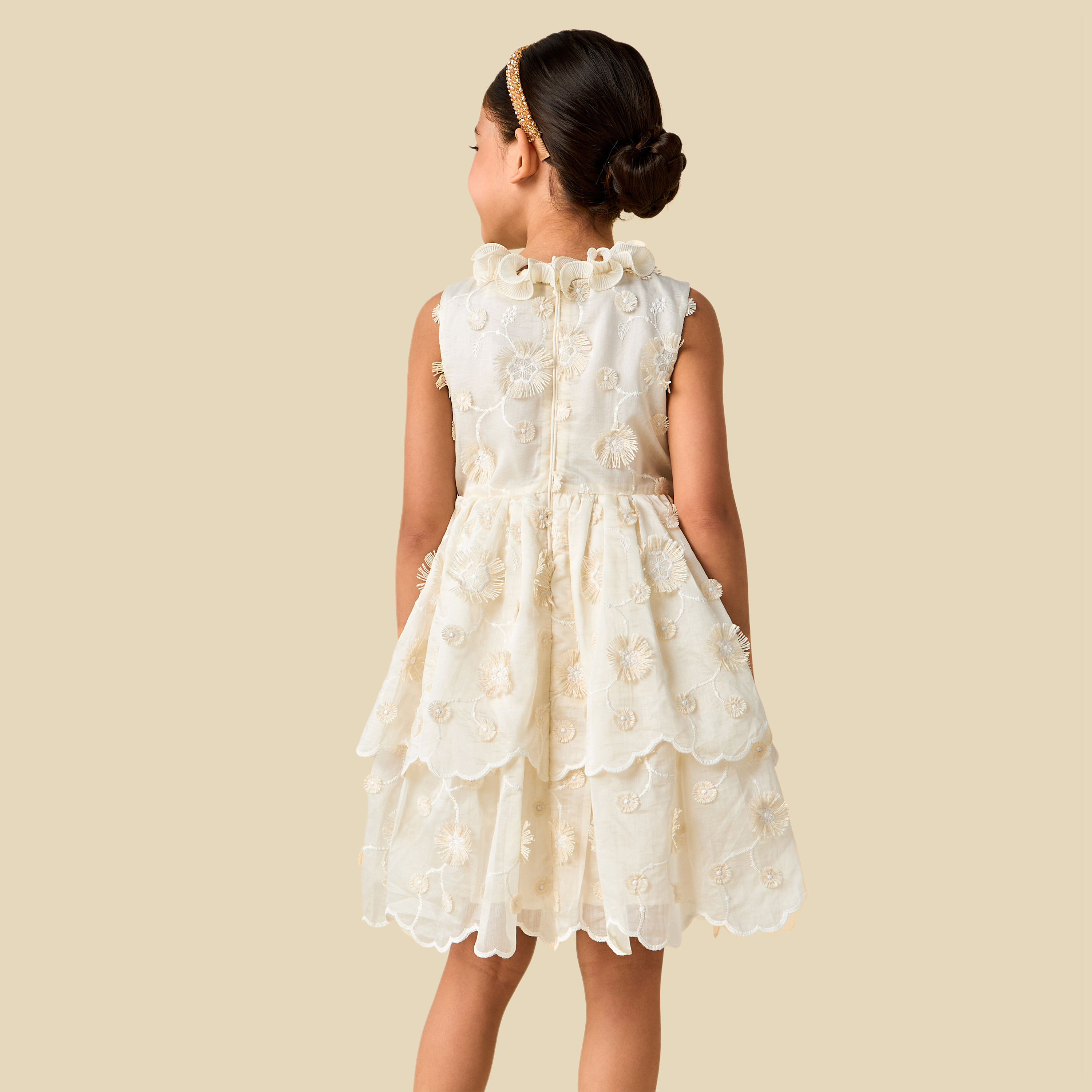 فستان متعدد الطبقات دون أكمام بياقة كشكش وتفاصيل مطرزة من إليجو-girls-clothing-dressesandjumpsuits-image-3