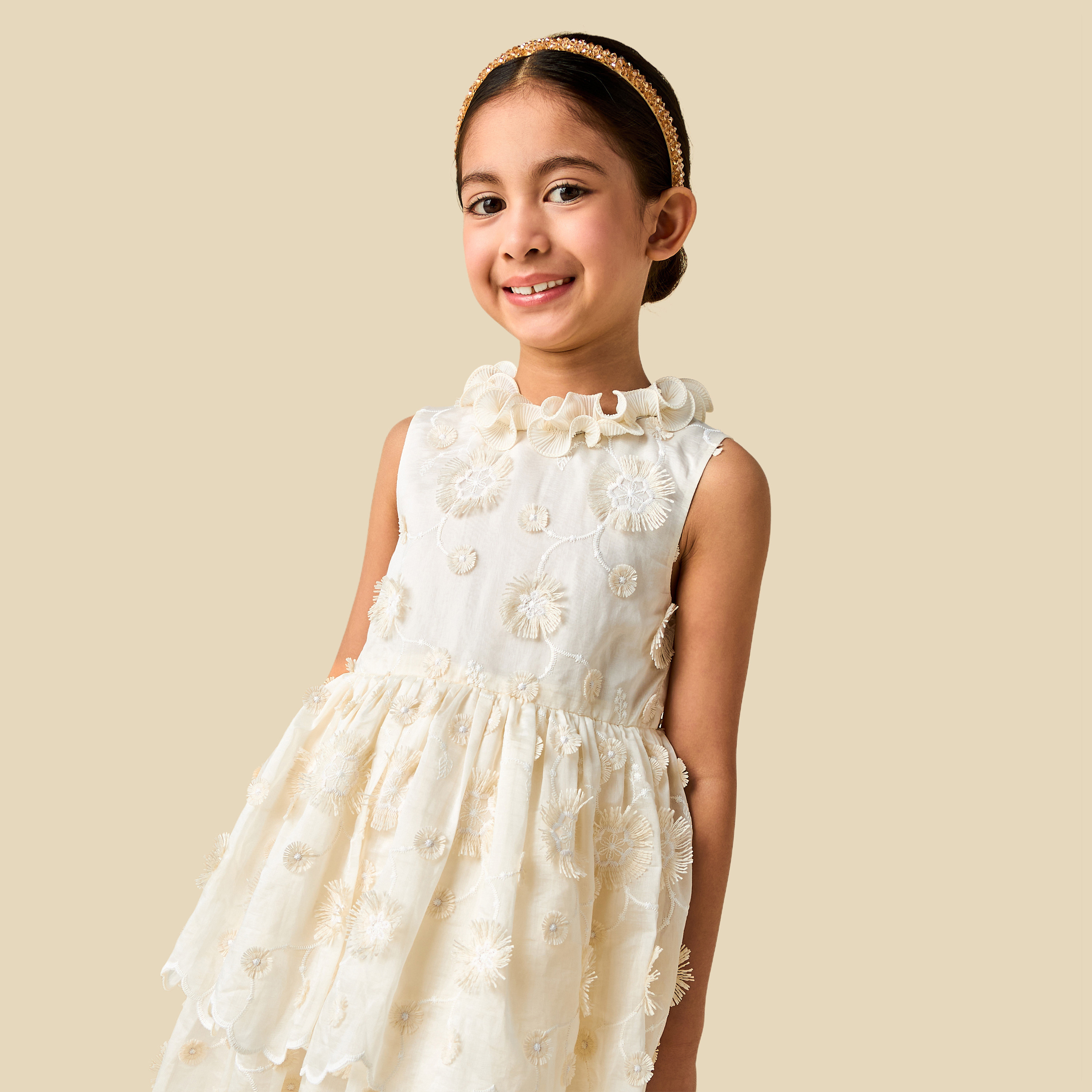 فستان متعدد الطبقات دون أكمام بياقة كشكش وتفاصيل مطرزة من إليجو-girls-clothing-dressesandjumpsuits-image-1