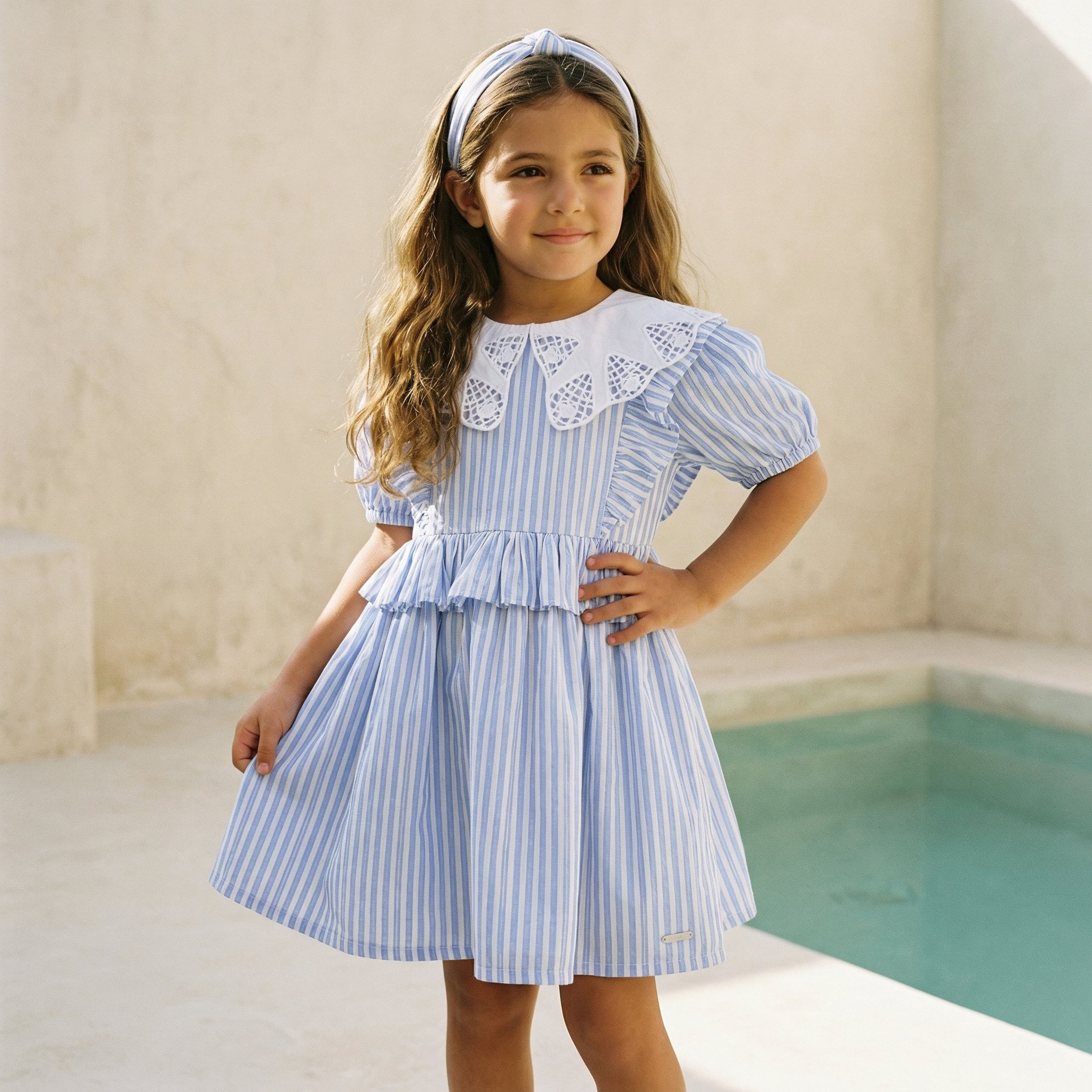 فستان مخطط بياقة بيتر بان وأكمام قصيرة منفوخة من لي كوبر-girls-clothing-dressesandjumpsuits-image-2