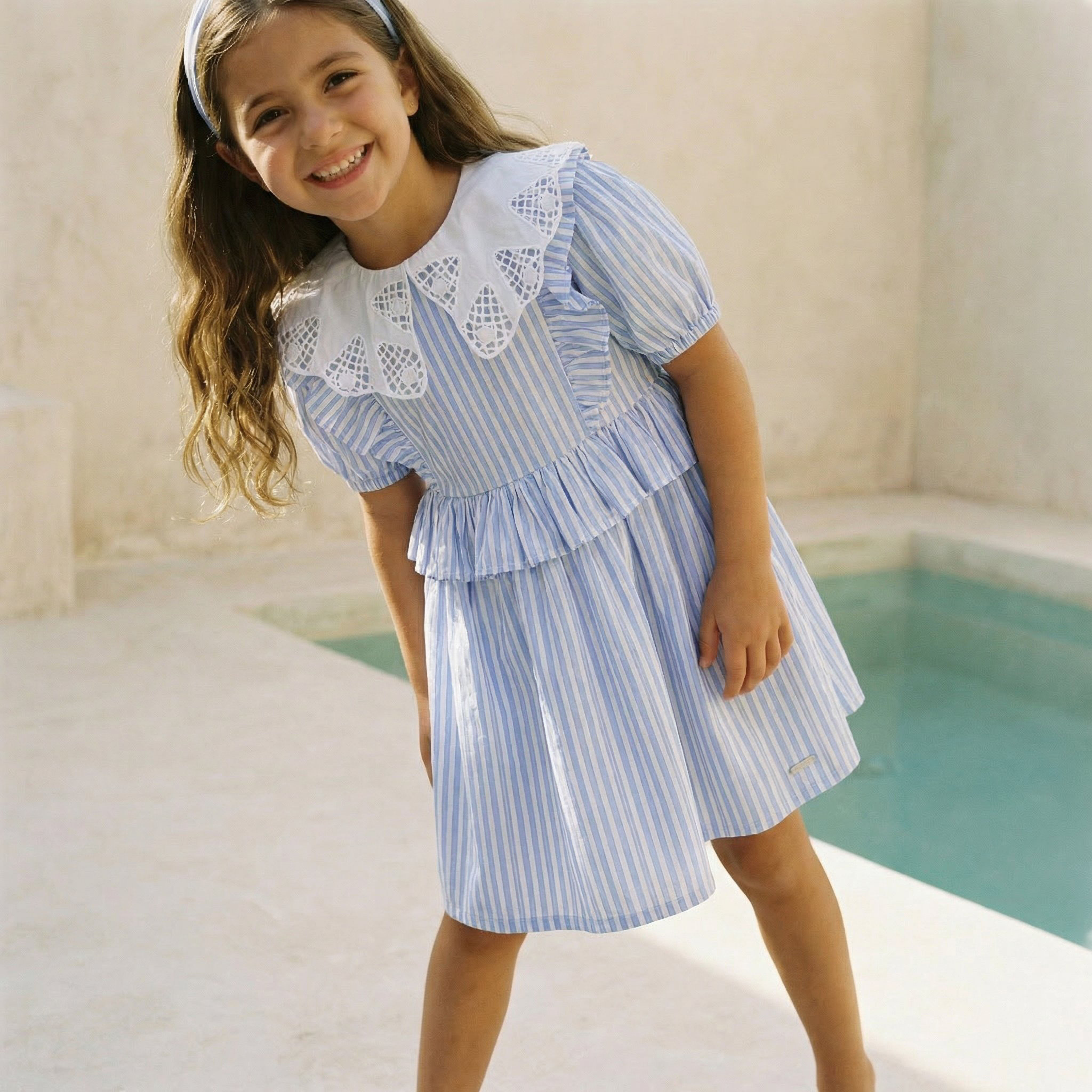 فستان مخطط بياقة بيتر بان وأكمام قصيرة منفوخة من لي كوبر-girls-clothing-dressesandjumpsuits-image-5