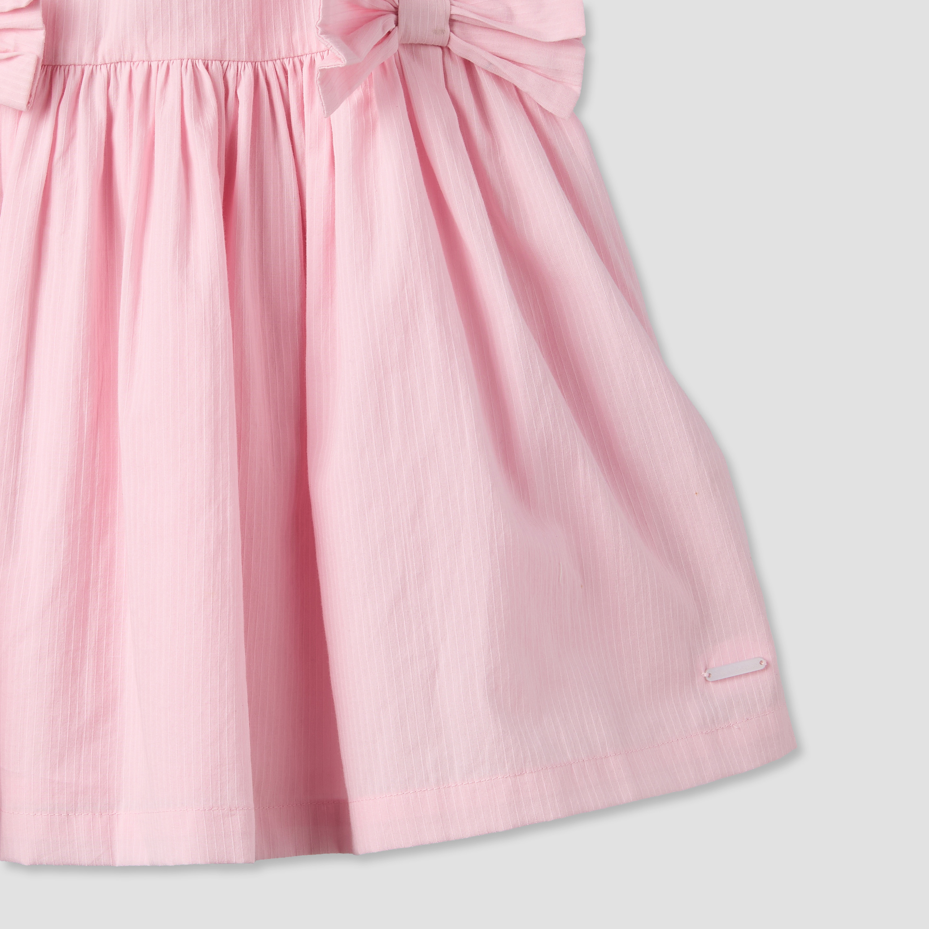 فستان بياقة مربعة وأكمام قصيرة وزخارف فيونكة من لي كوبر-girls-clothing-dressesandjumpsuits-image-5