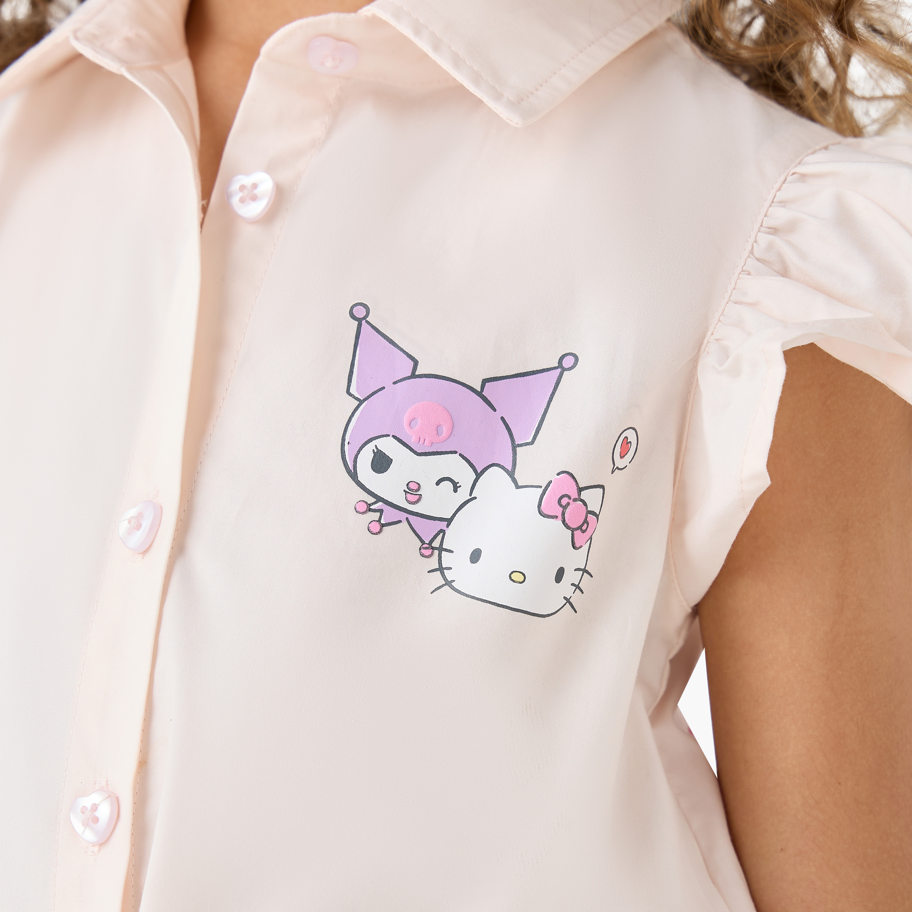 قميص بياقة وأكمام كاب بكشكش وطبعات هالو كيتي والأصدقاء من سانريو-baby-girls-clothing-blousesandshirts-image-2