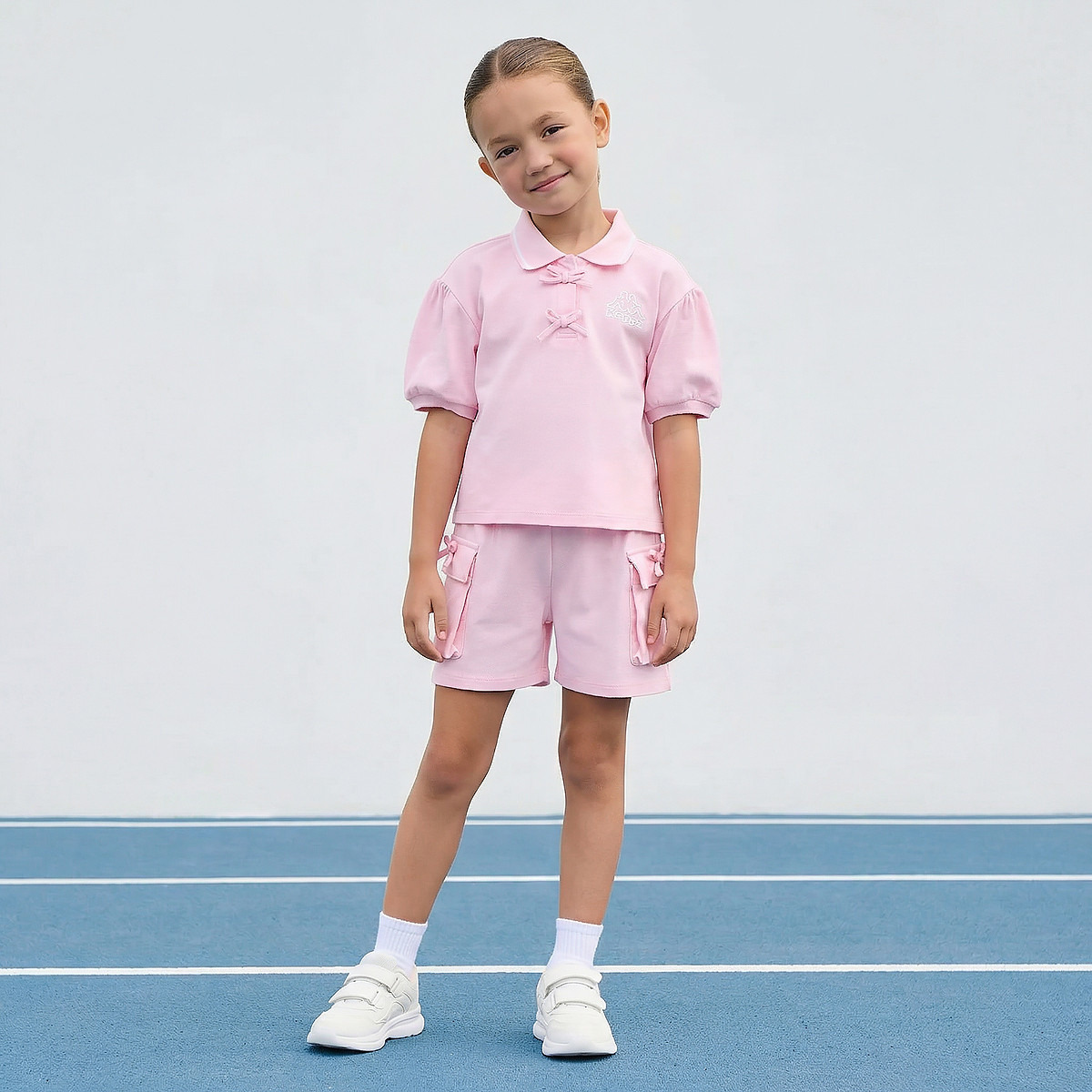 طقم تيشيرت بولو بأكمام قصيرة بياقة وشورت مع تفاصيل فيونكة من كابا-girls-clothing-sportswear-sets-image-6