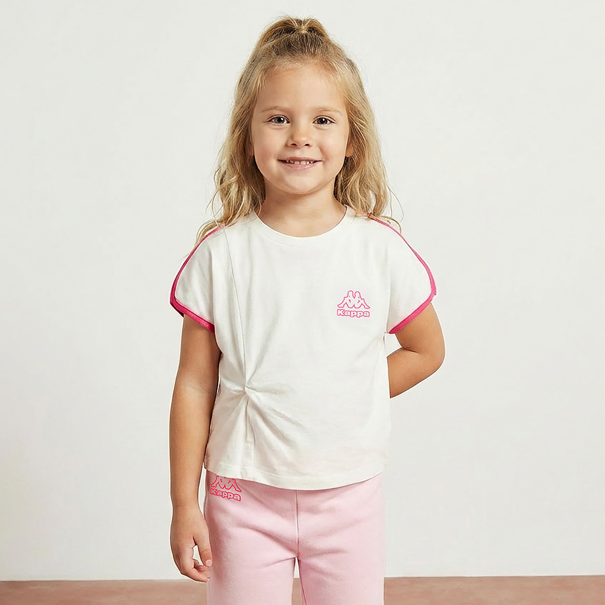 طقم تيشيرت بياقة مستديرة وأكمام قصيرة وبنطلون بتفاصيل كسرات من كابا-girls-clothing-sportswear-sets-image-6