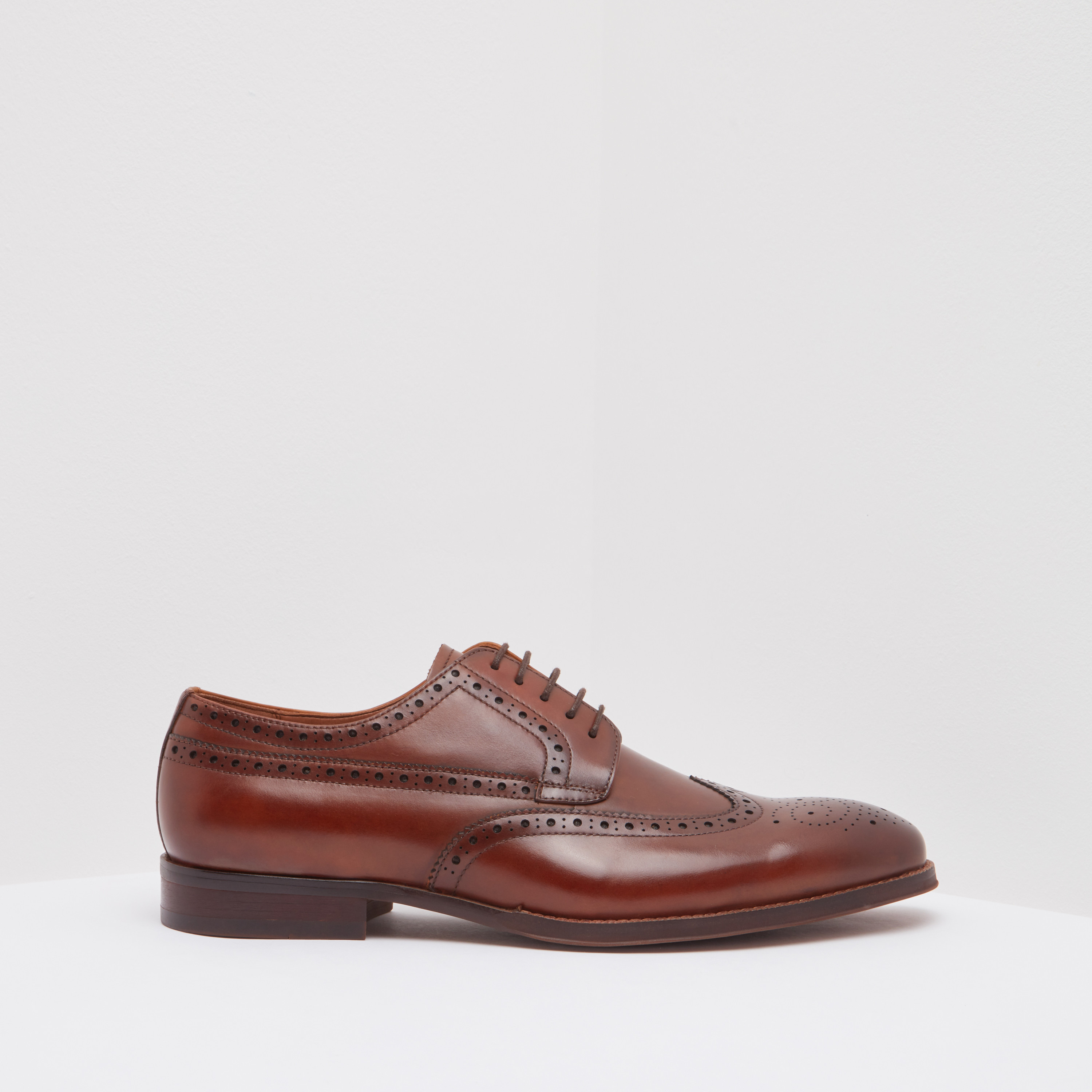 Full store brogue shoes