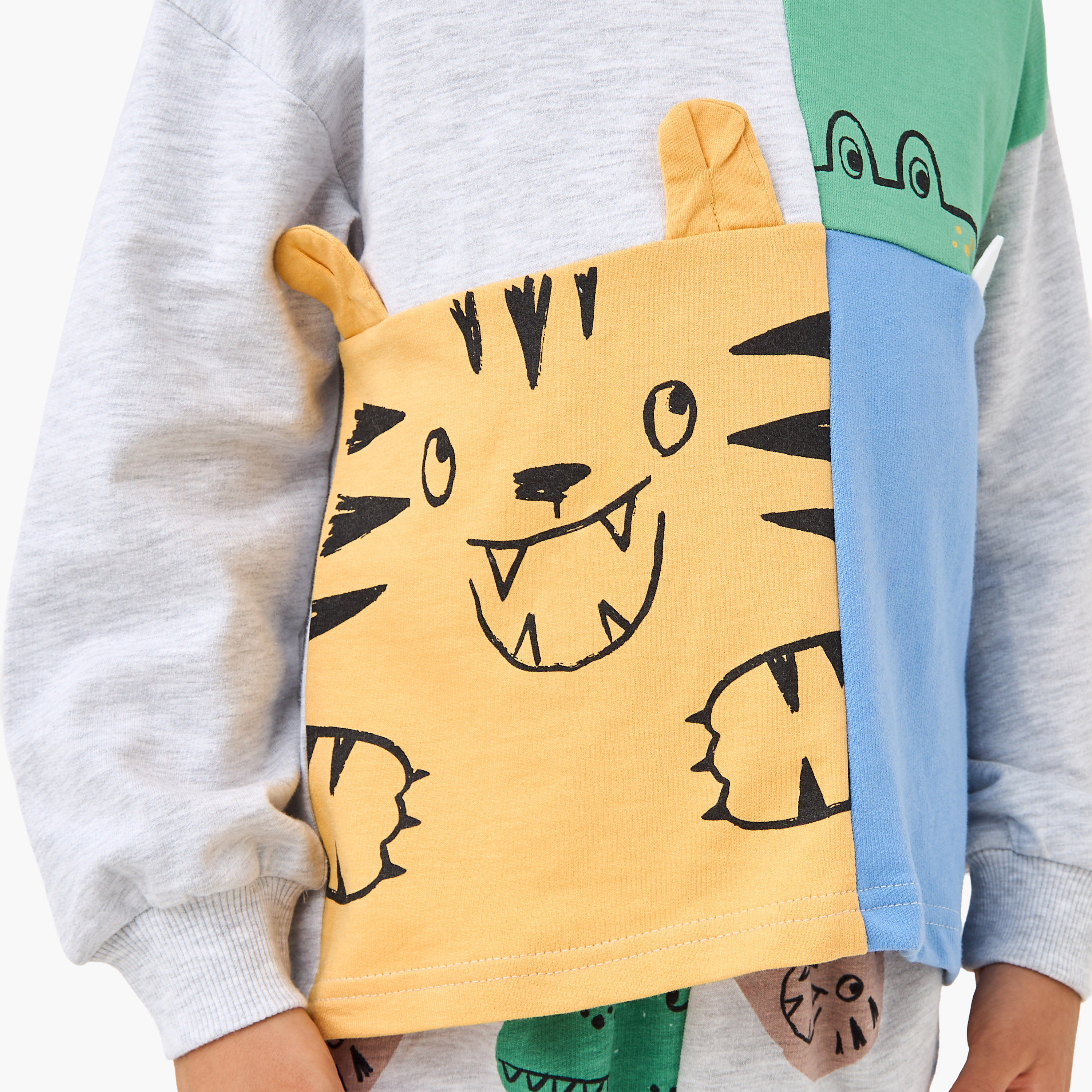 Juniors Cotton Round Neck Long Sleeves Pyjama Set with Applique-boys-clothing-nightwear-image-6