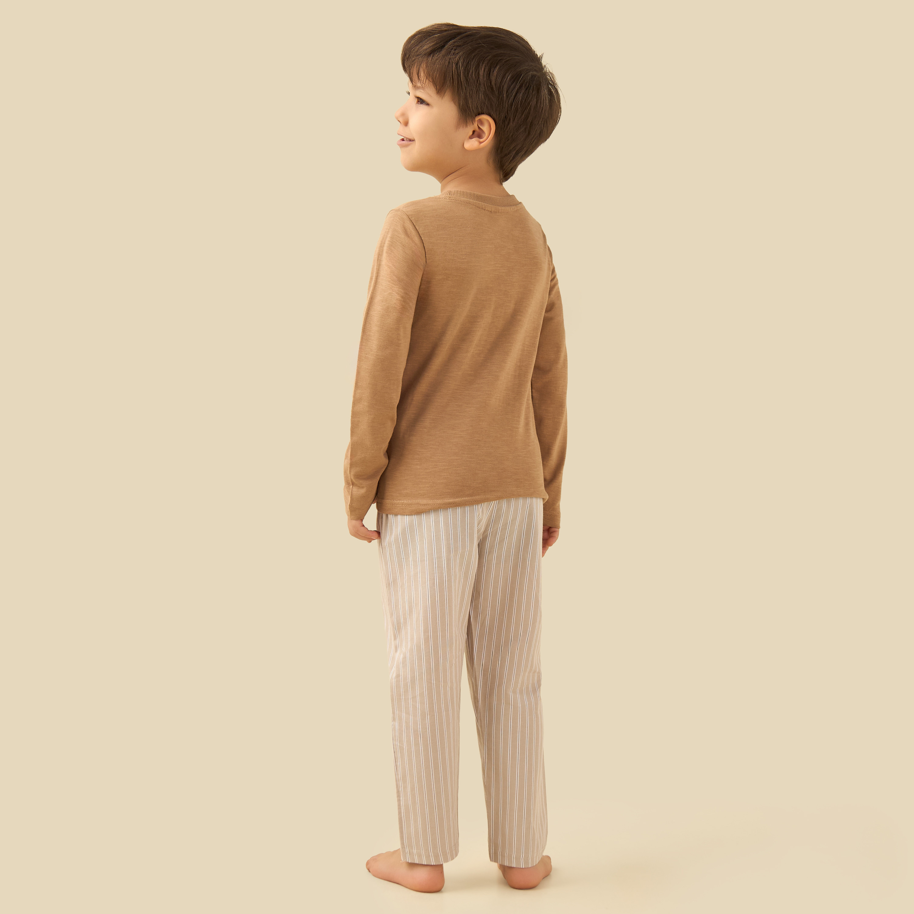 Juniors Cotton Crew Neck Long Sleeve Pyjama Set with Drawstring Closure-boys-clothing-nightwear-image-4