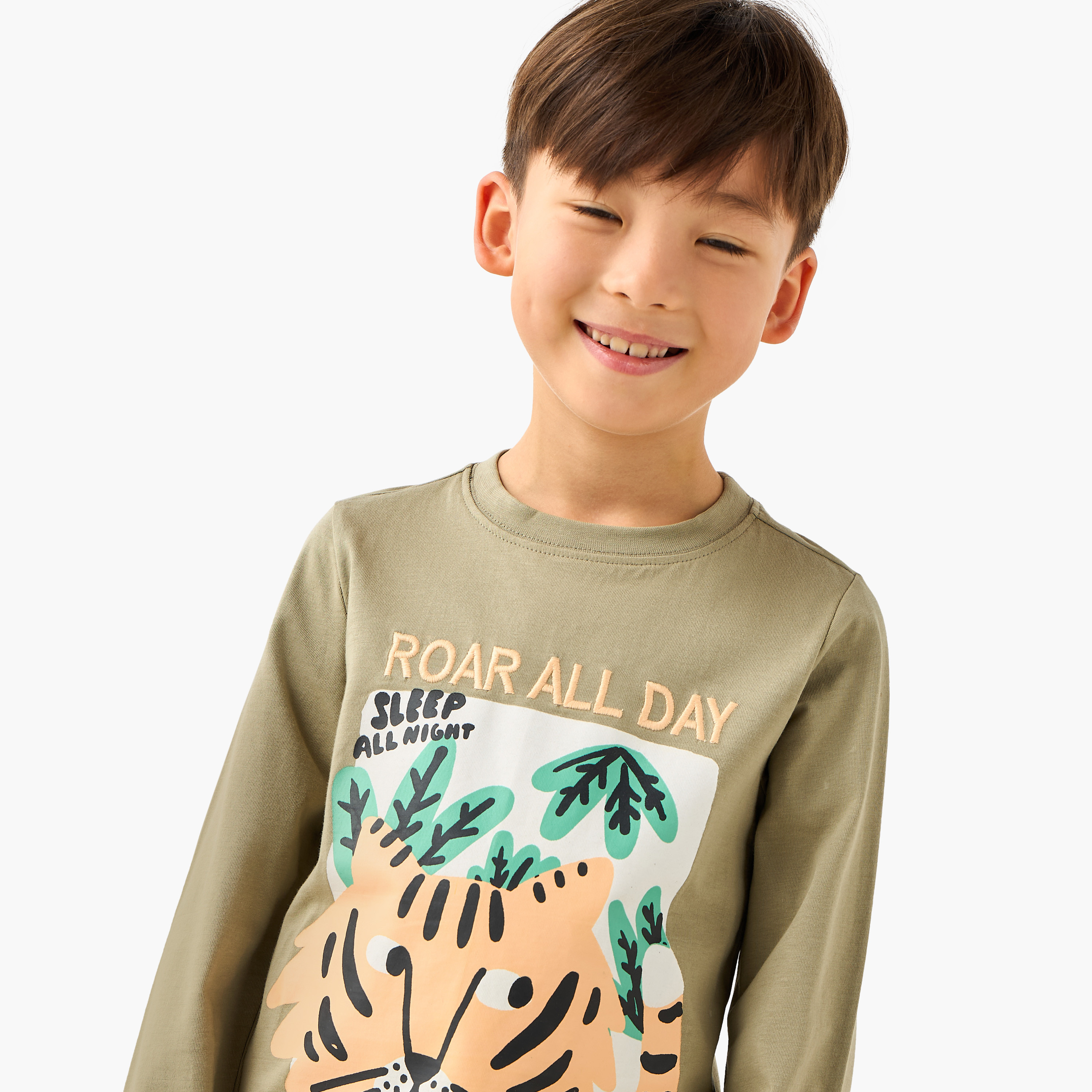 Juniors Cotton Crew Neck Long Sleeves Pyjama Set with Graphic Print-boys-clothing-nightwear-image-5