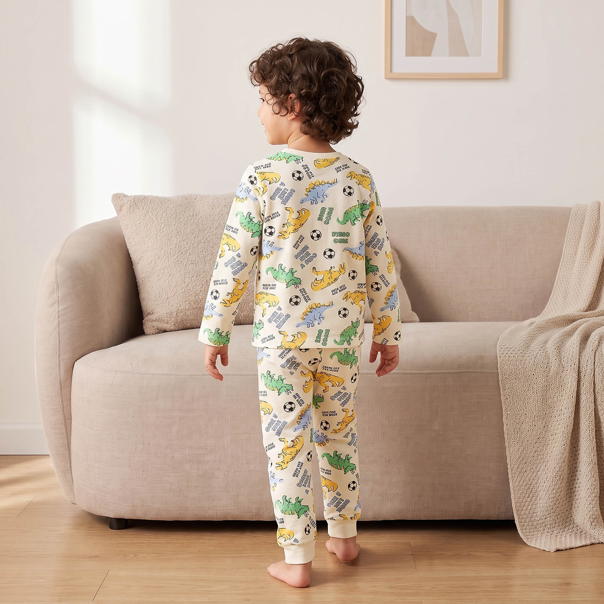 طقم بيجاما قطن بطبعات ديناصور وأكمام طويلة وياقة ضيقة من جونيورز - عبوة من طقمين-boys-clothing-nightwear-image-6