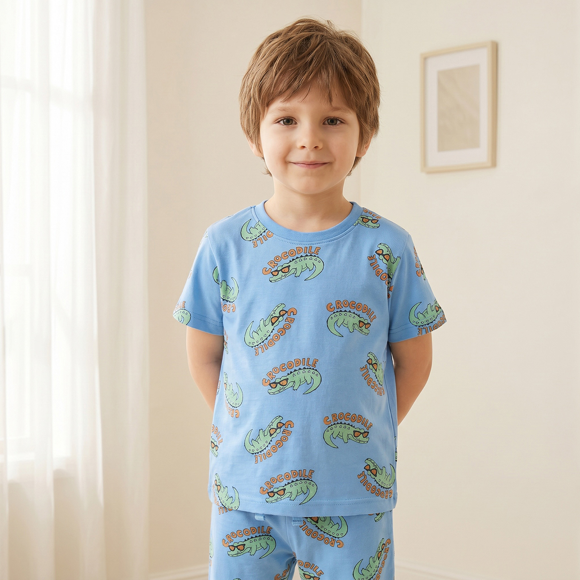 طقم بيجاما قطن بأكمام قصيرة وياقة ضيقة بطبعات تمساح من جونيورز-boys-clothing-nightwear-image-2